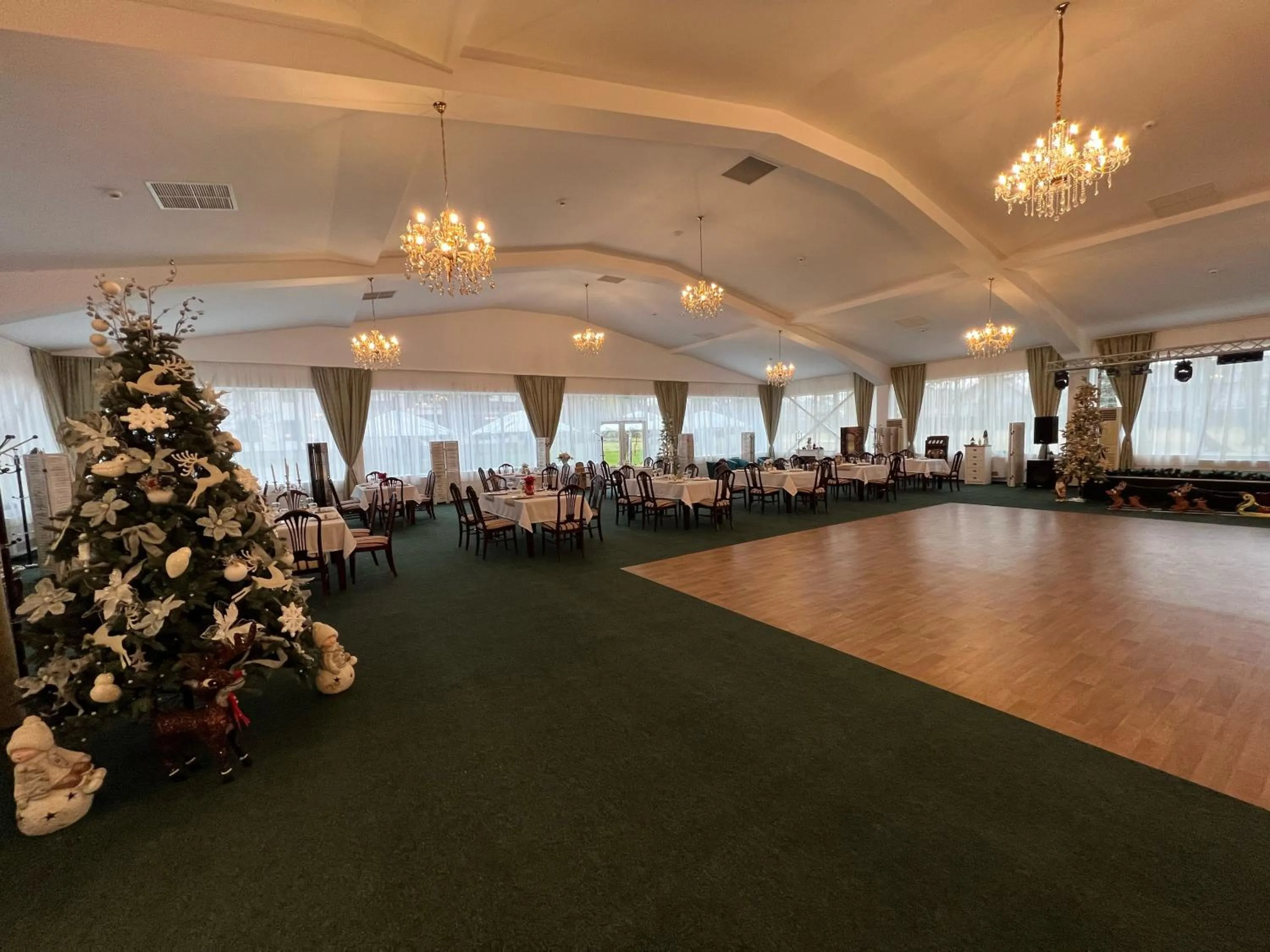 Restaurant/places to eat in Conacul Domnesc