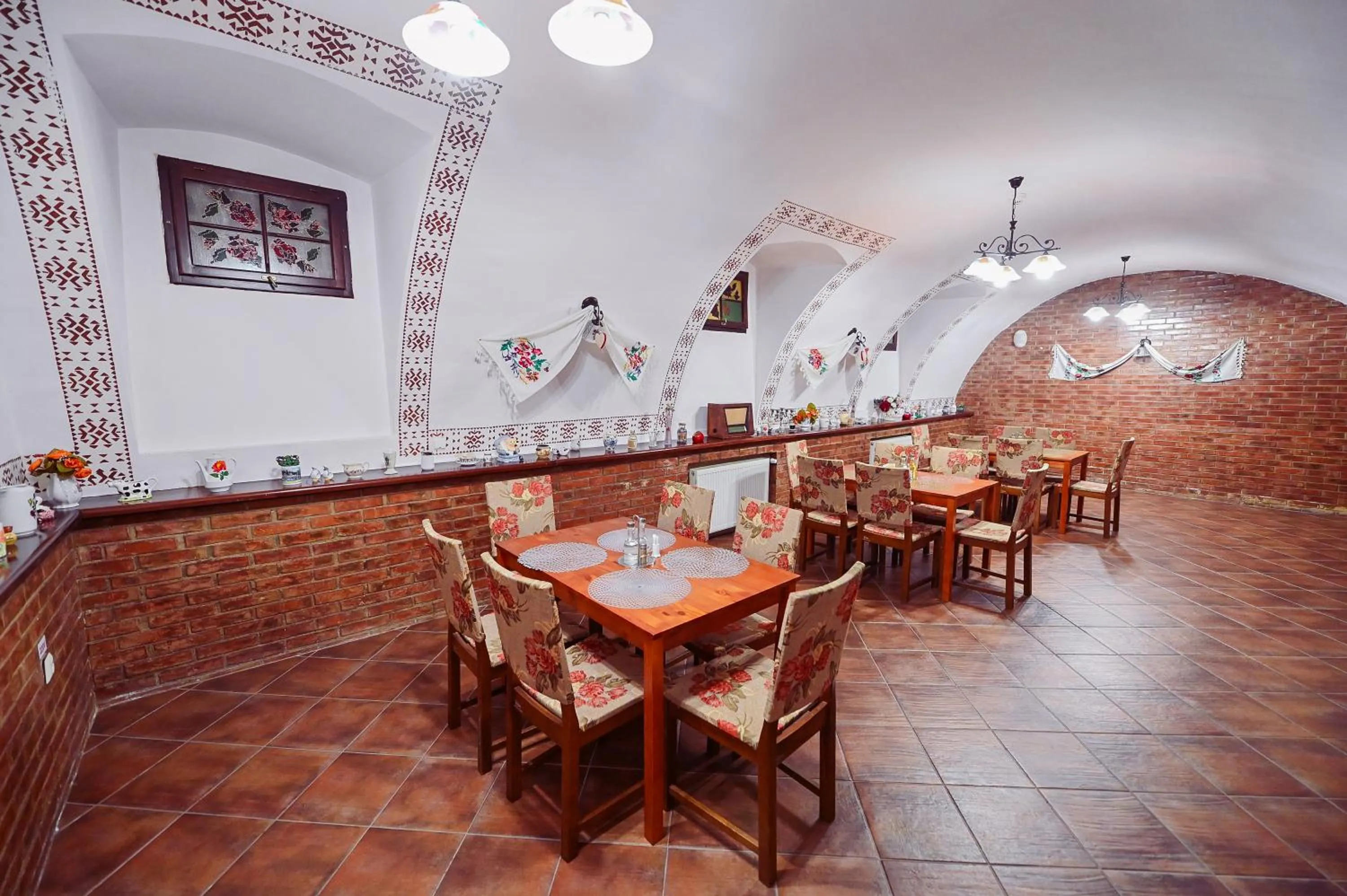 Restaurant/places to eat in Conacul Domnesc