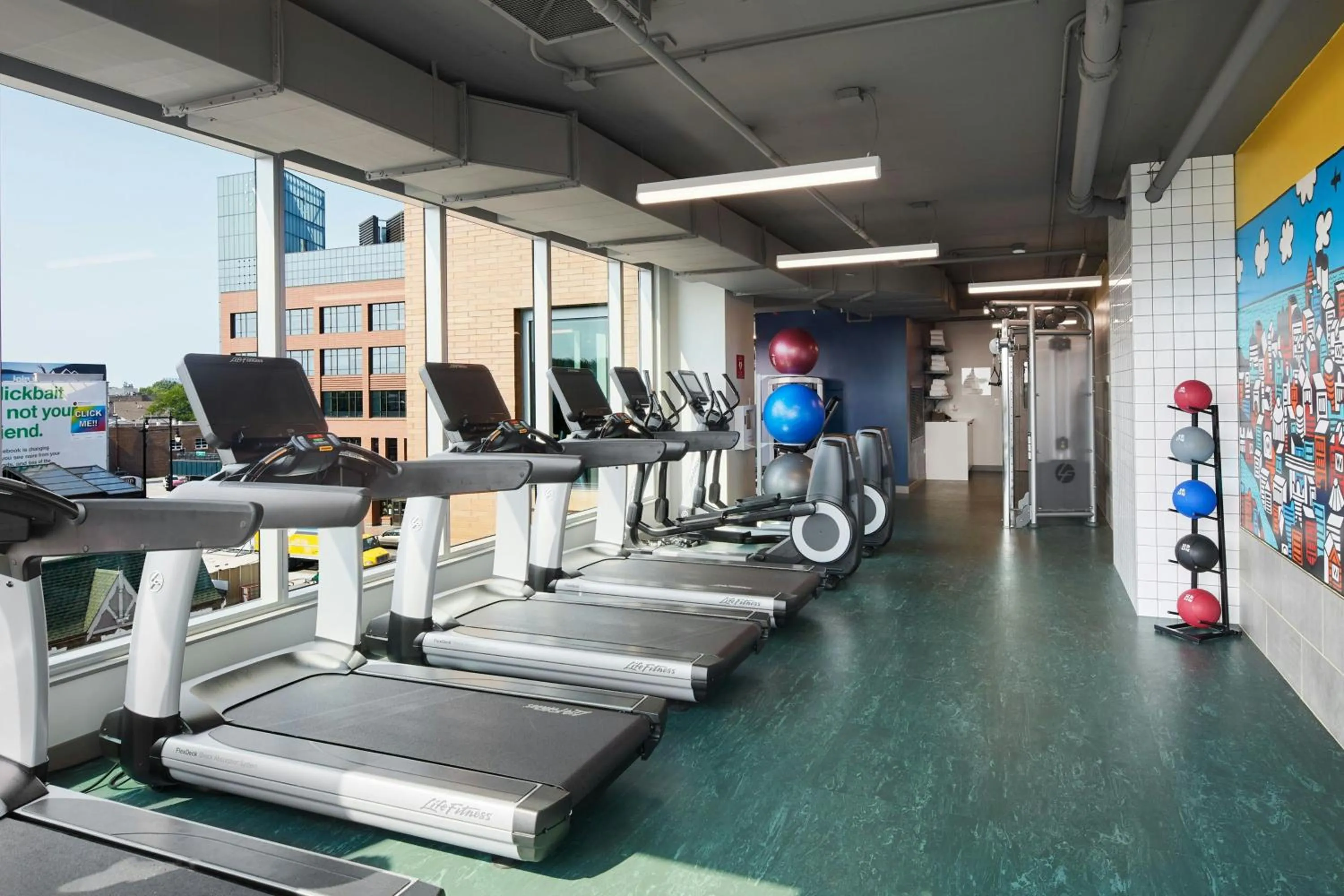 Fitness centre/facilities in Hotel Zachary, Chicago, a Tribute Portfolio Hotel