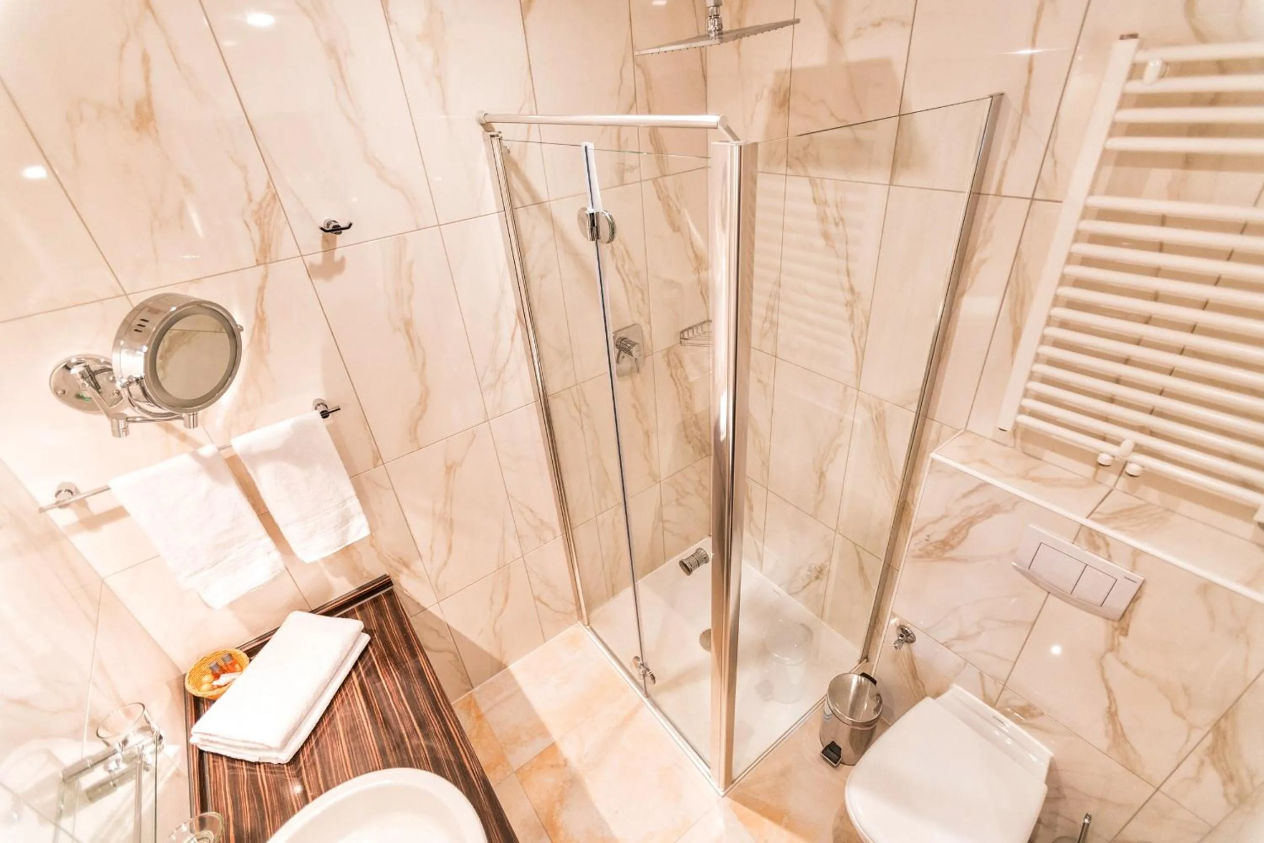 Shower in Hotel Krone