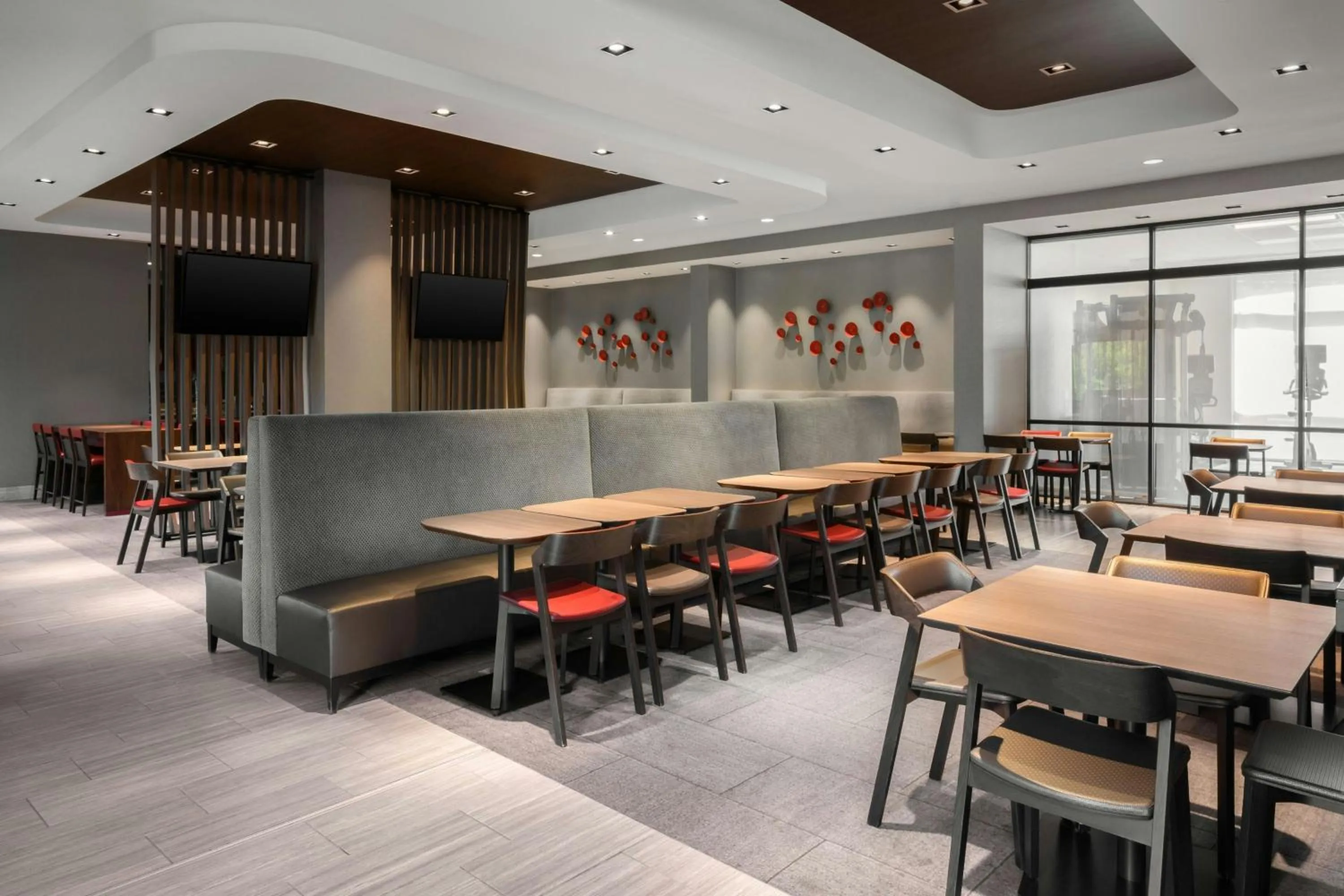 Restaurant/places to eat in Springhill Suites By Marriott Athens Downtown/University Area