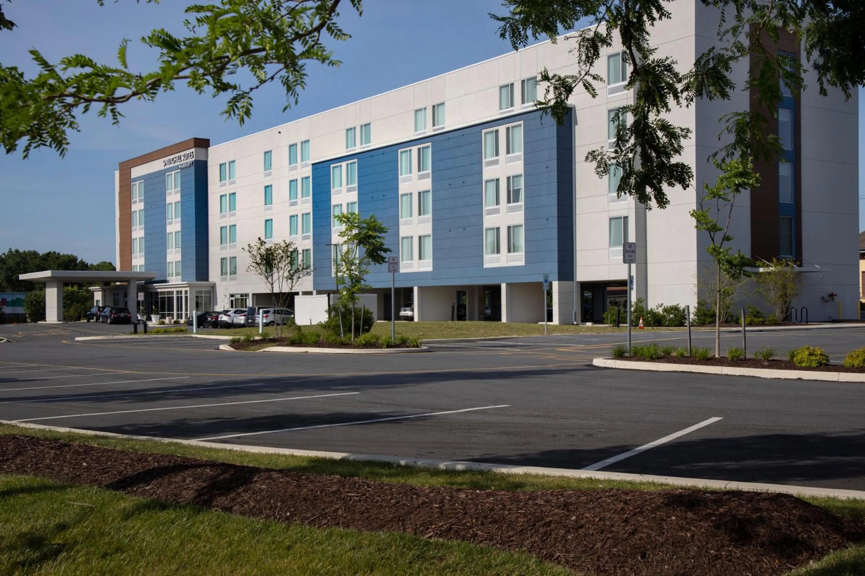 Parking in Springhill Suites By Marriott Newark Downtown