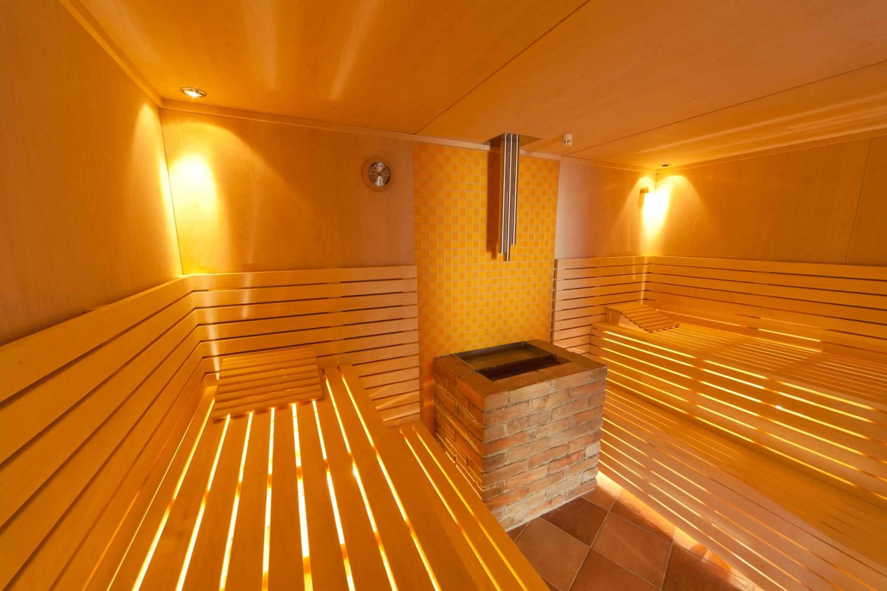 Spa and wellness centre/facilities in JUFA Hotel Weinviertel - Eselsmühle