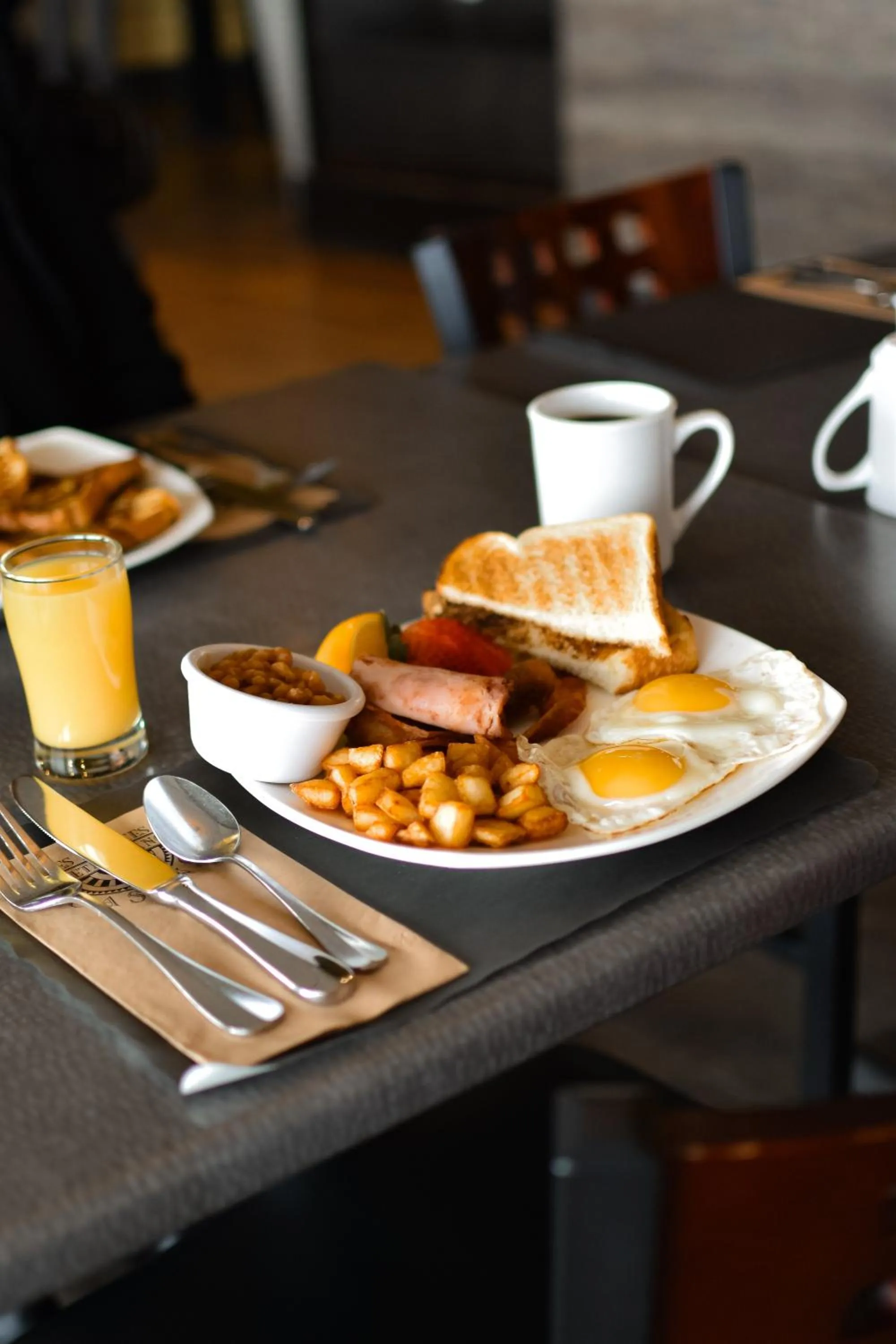 Restaurant/places to eat in Hôtel et Pavillons Le Petit Manoir du Casino