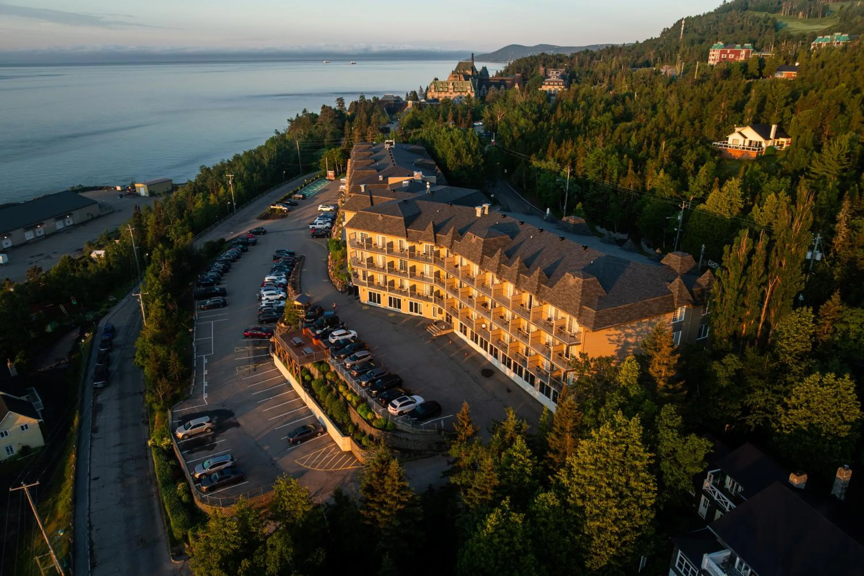 Property building in Hôtel et Pavillons Le Petit Manoir du Casino