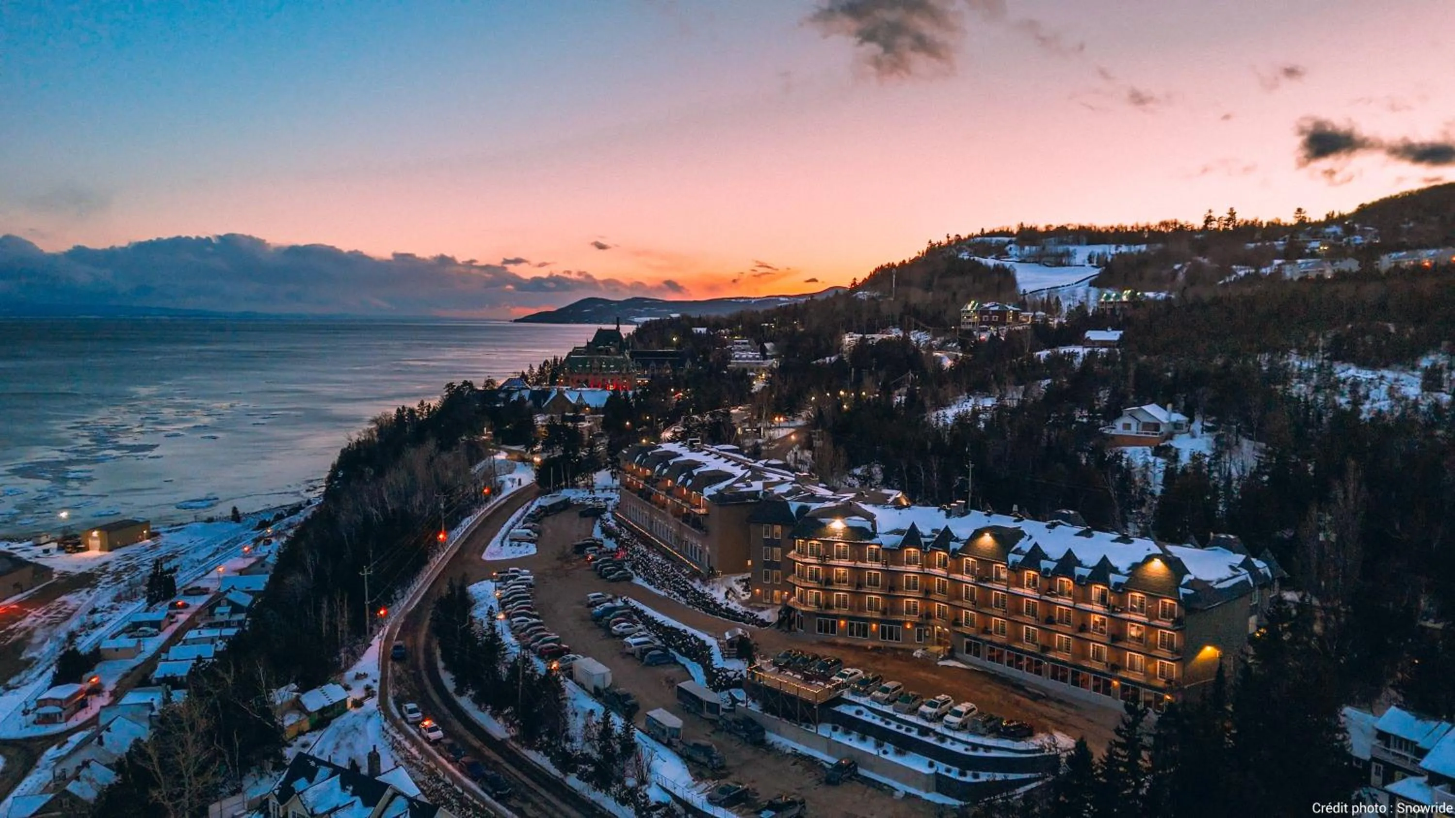 Property building in Hôtel et Pavillons Le Petit Manoir du Casino