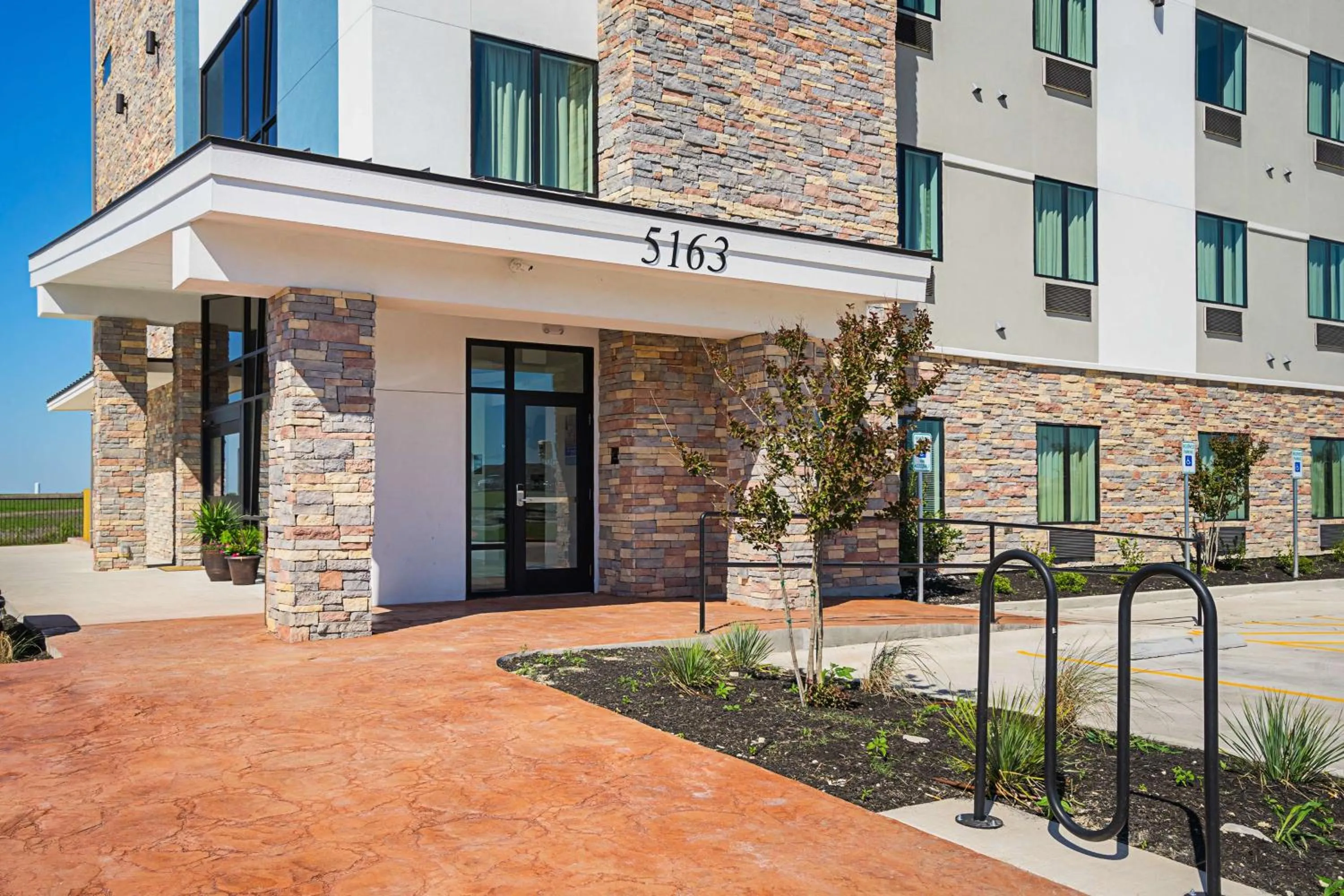 Property building in Studio 6-Buda, TX