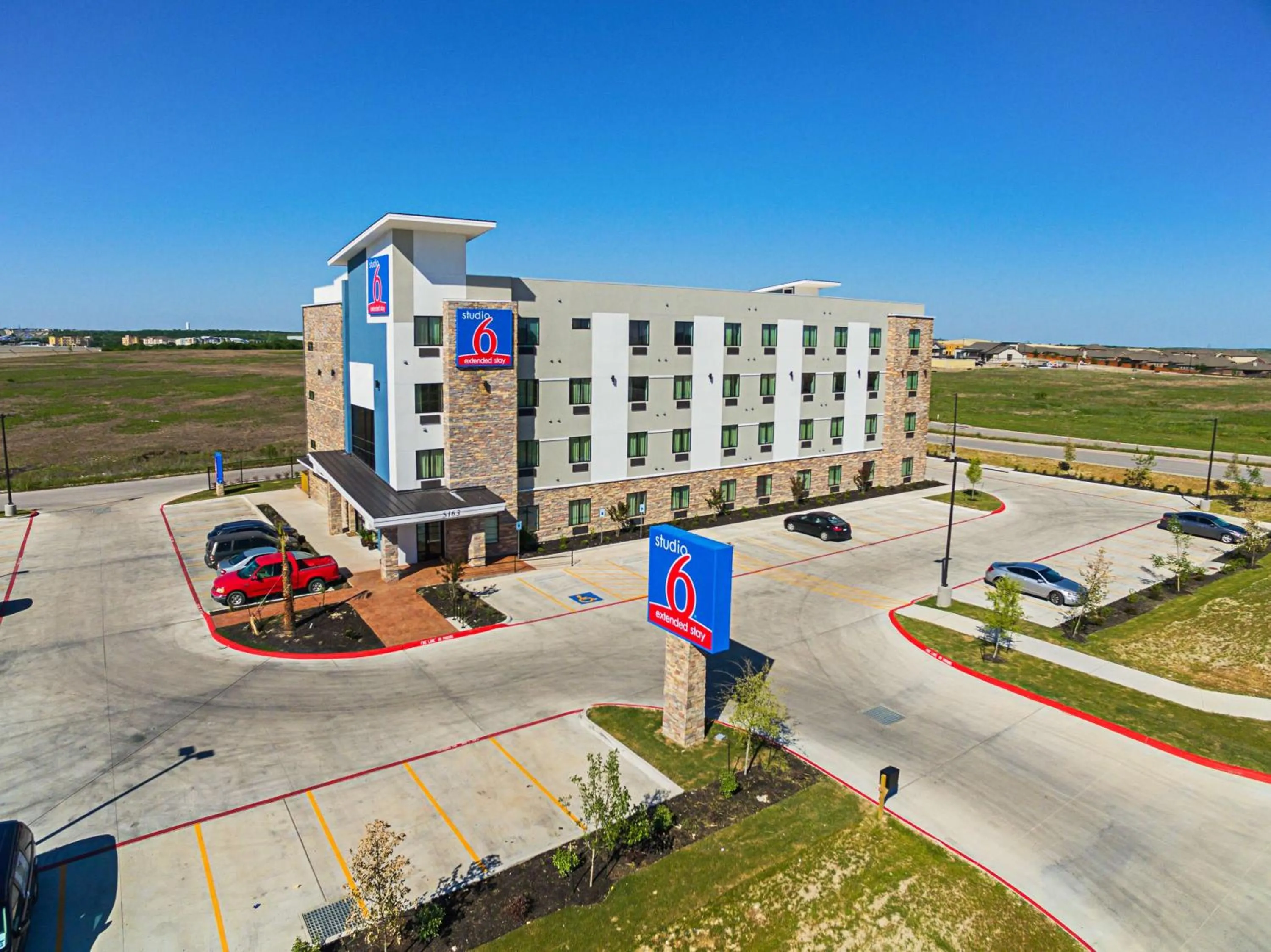 Property building in Studio 6-Buda, TX