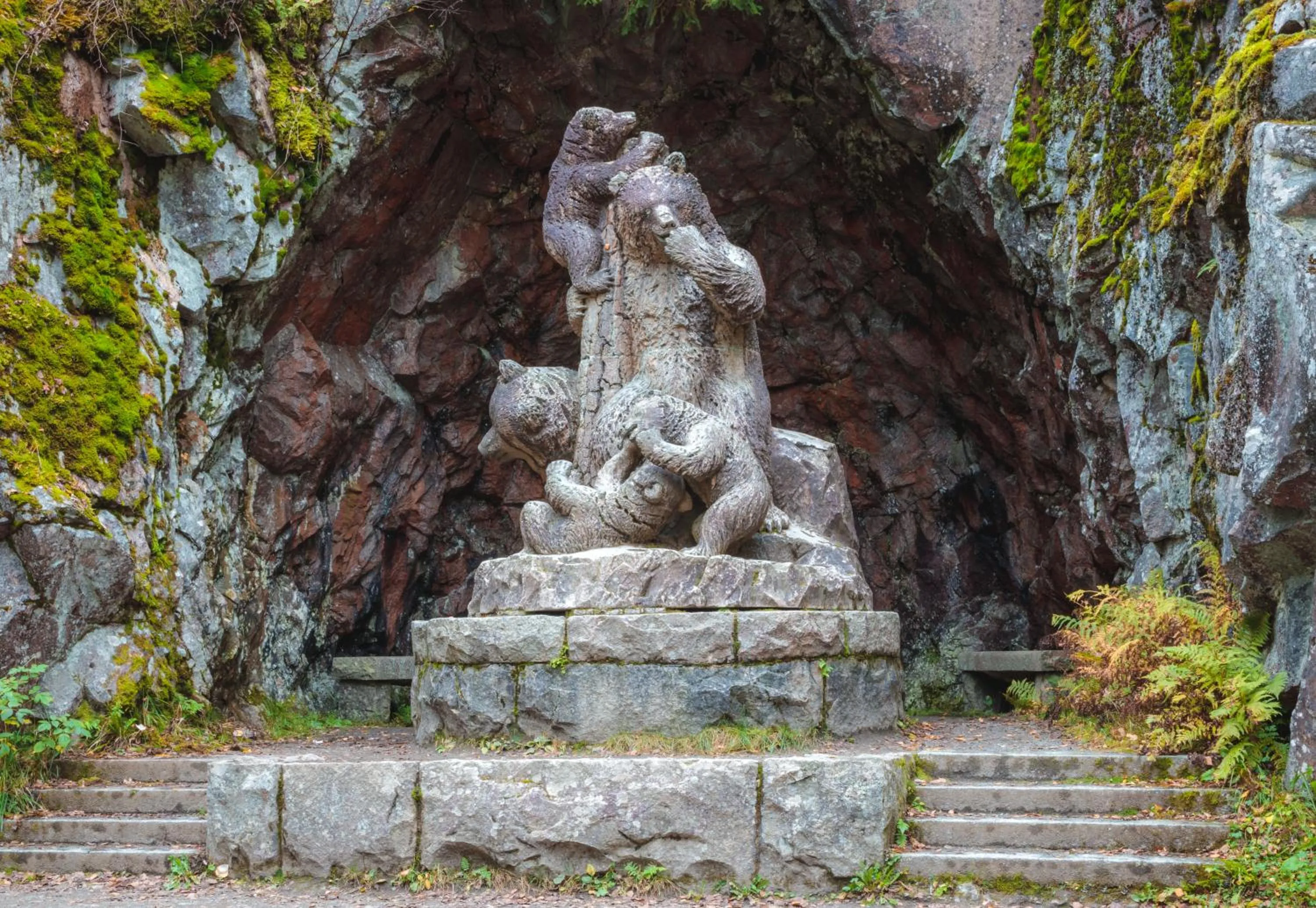 Off site in Lepaan Kartanon Toimela