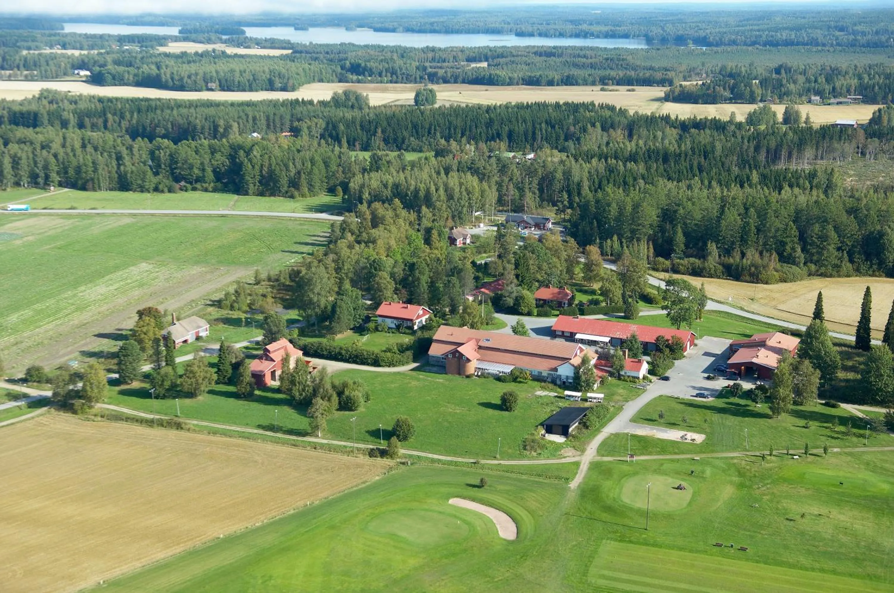 Restaurant/places to eat in Lepaan Kartanon Toimela