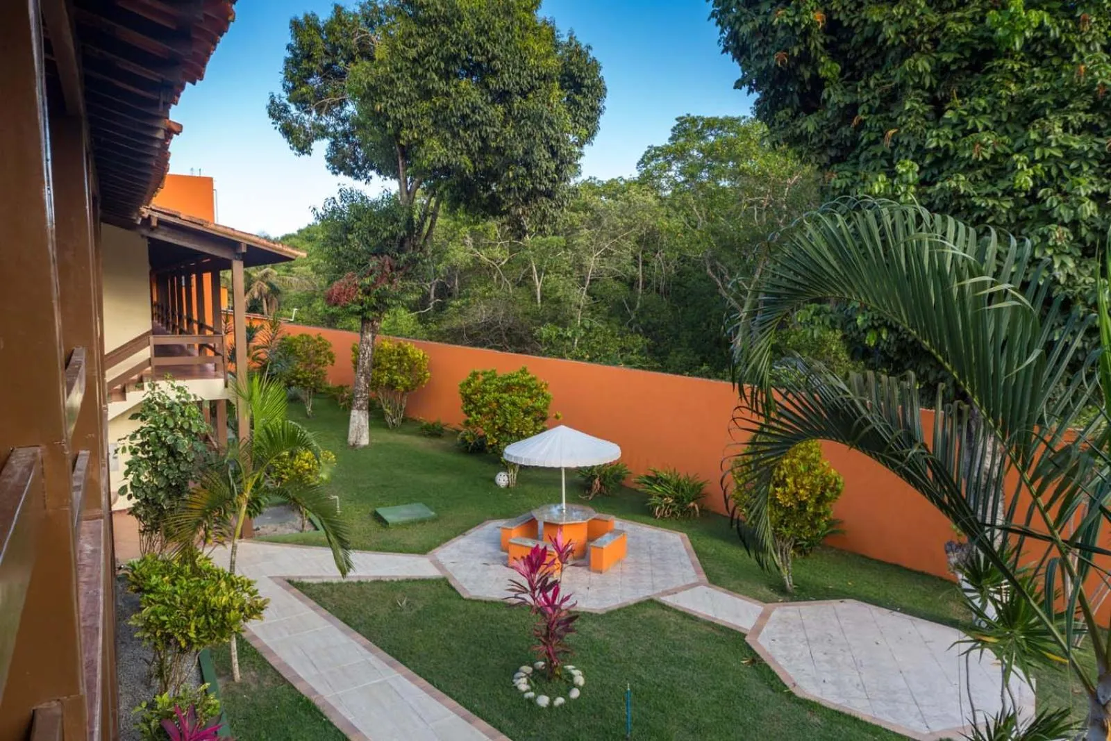 Garden view in Hotel Fênix