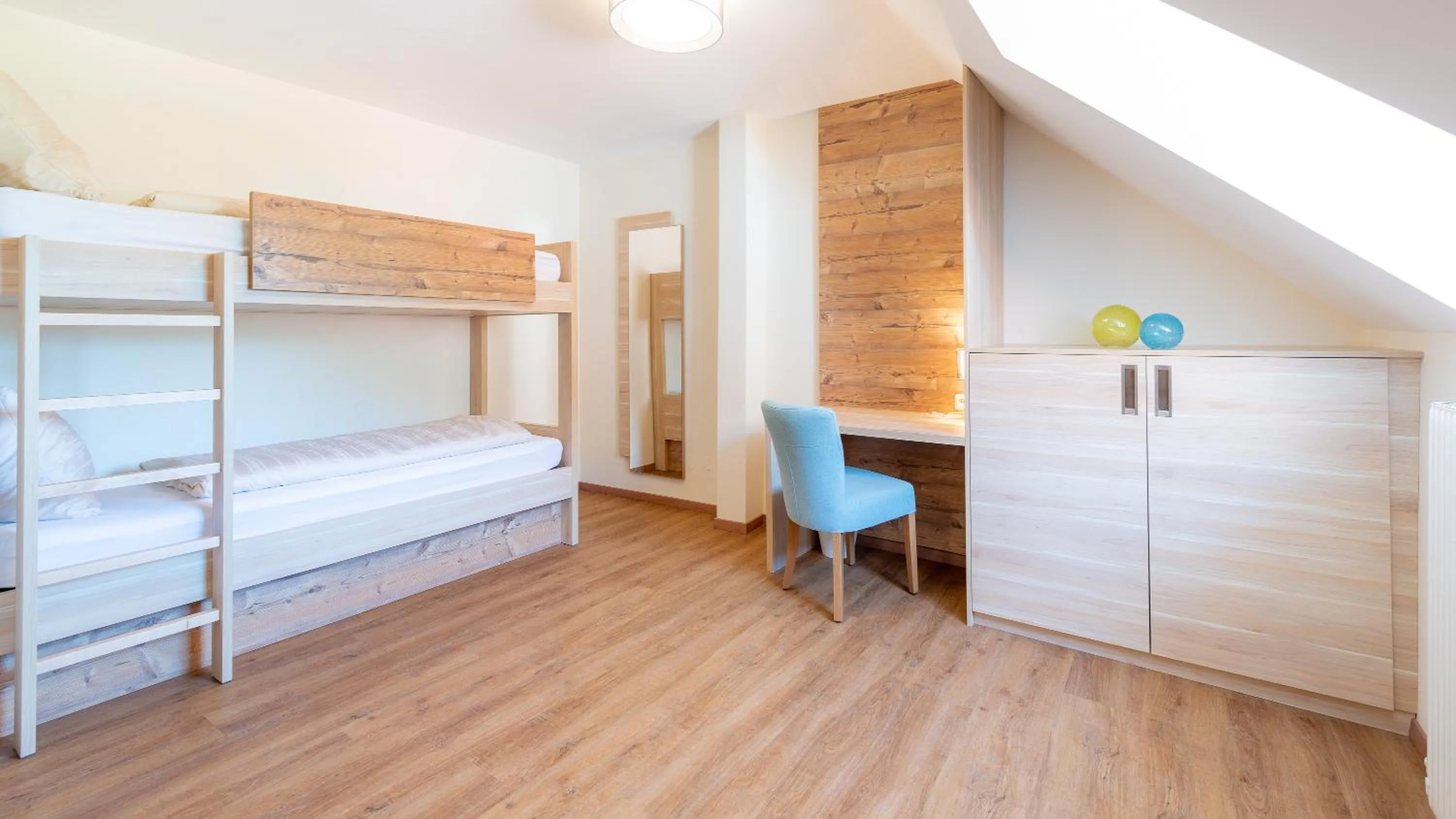 bunk bed, Bed in Pension Pirkdorfer See