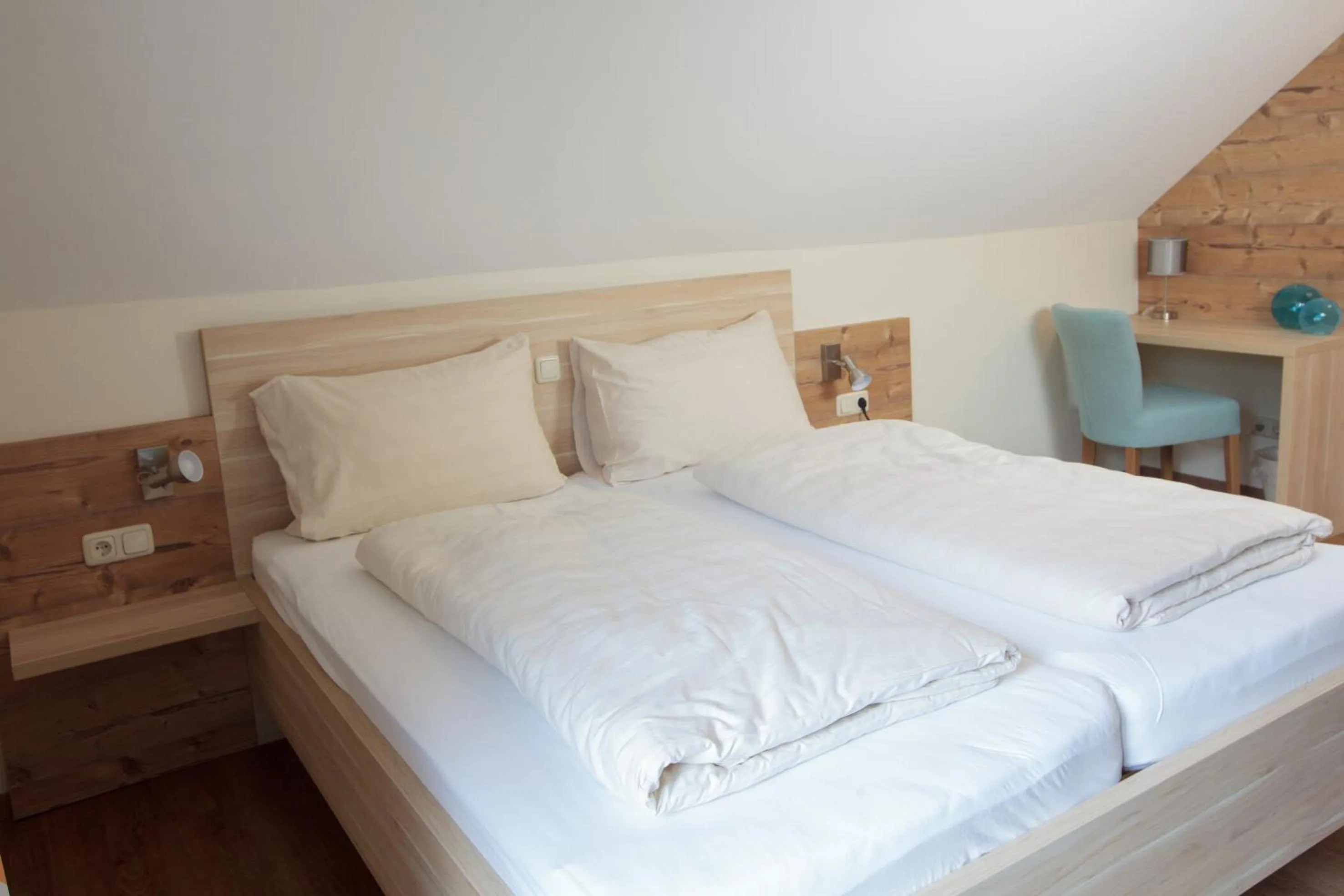 Photo of the whole room, Bed in Pension Pirkdorfer See