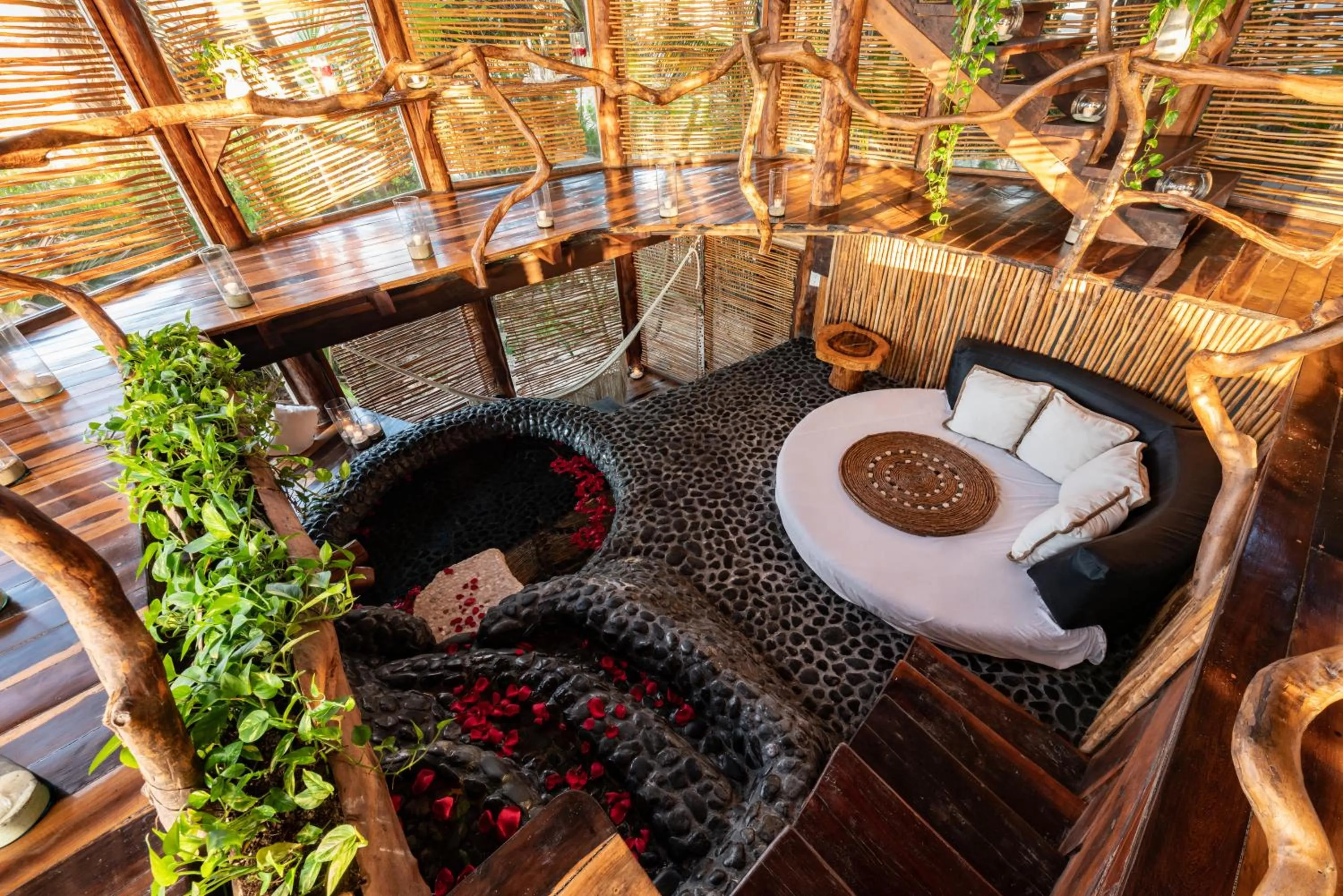 Bath in Azulik - Adults Only