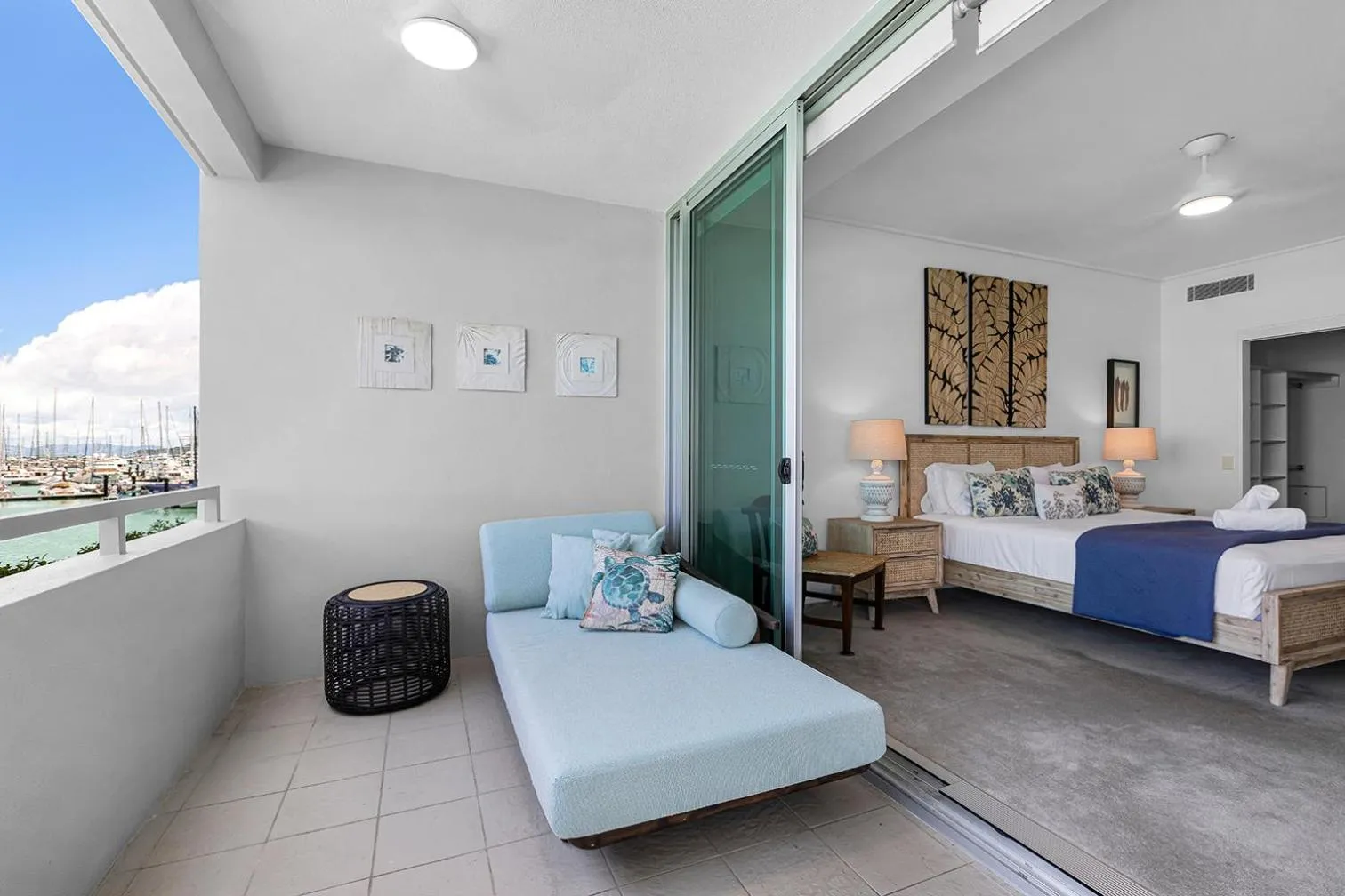 Bed in Peninsula Airlie Beach