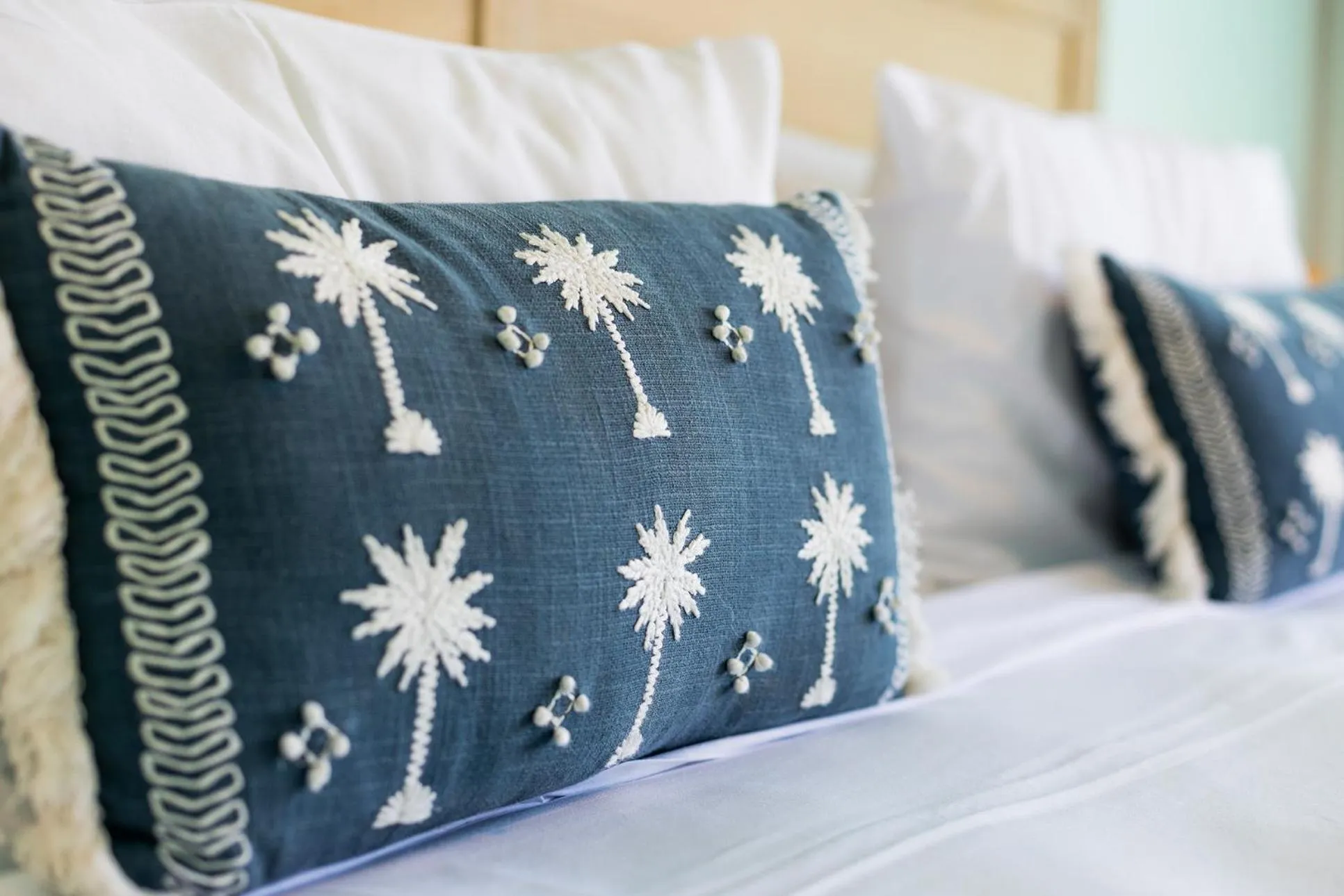 Bed in Peninsula Airlie Beach