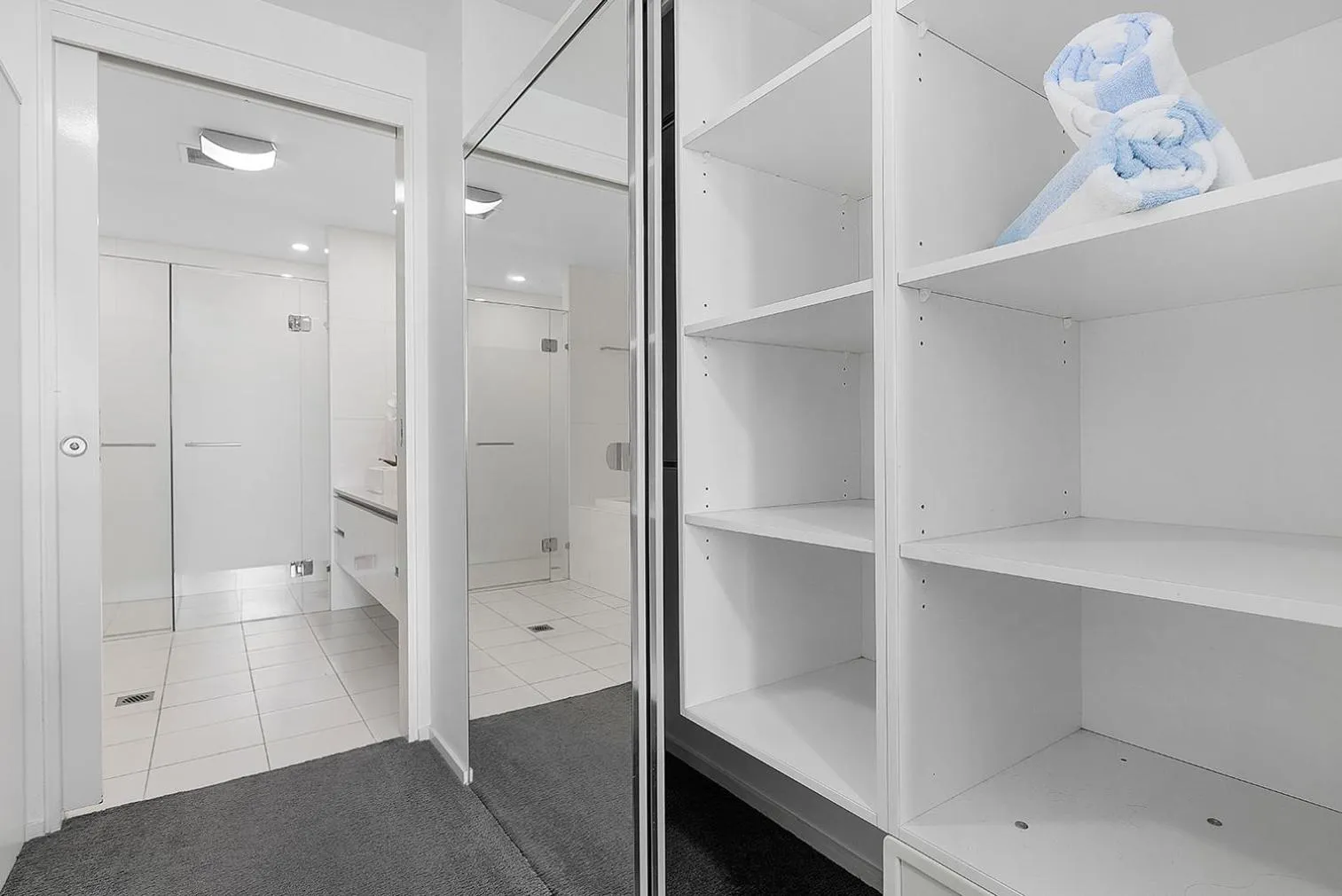 Bathroom in Peninsula Airlie Beach