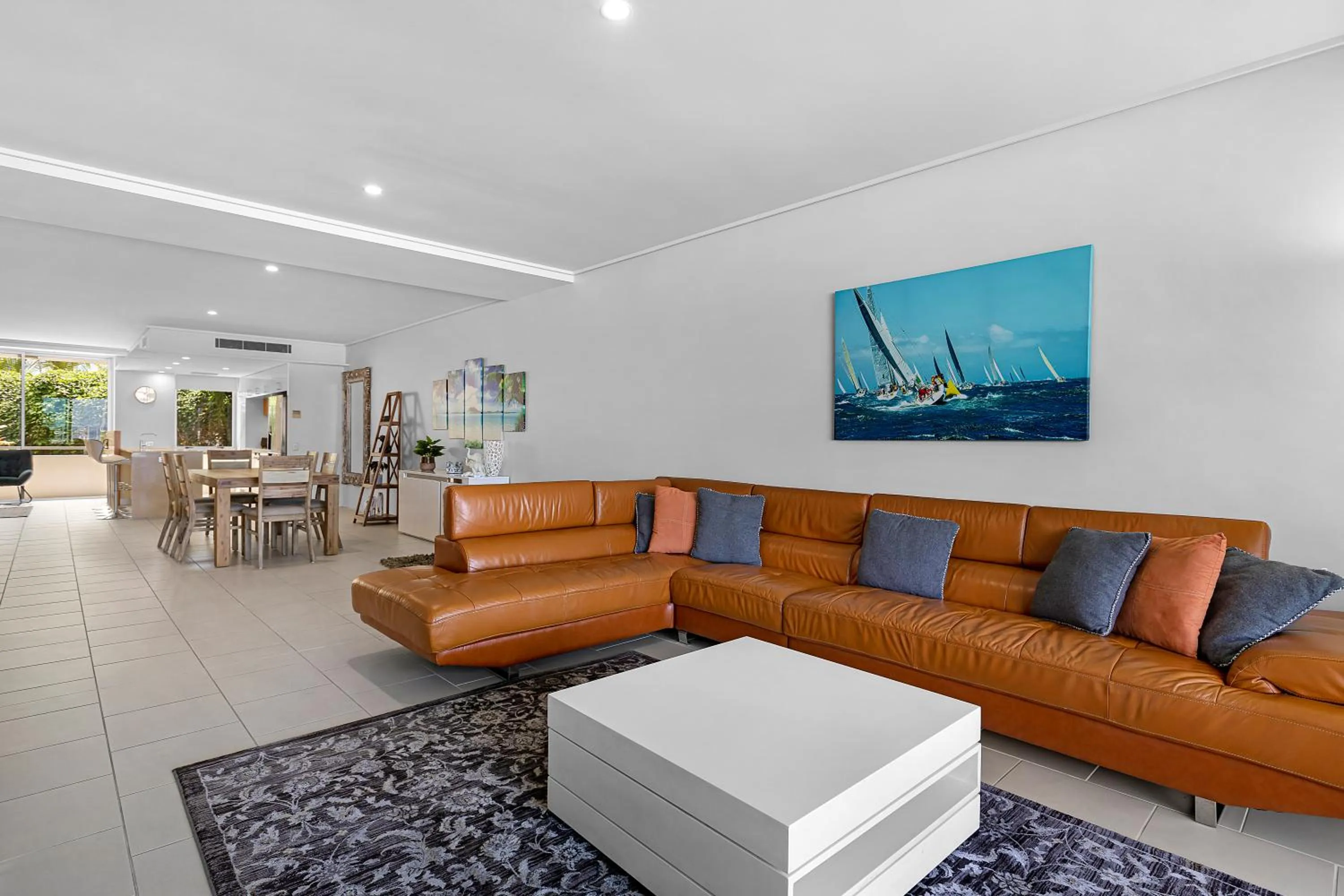 TV and multimedia in Peninsula Airlie Beach