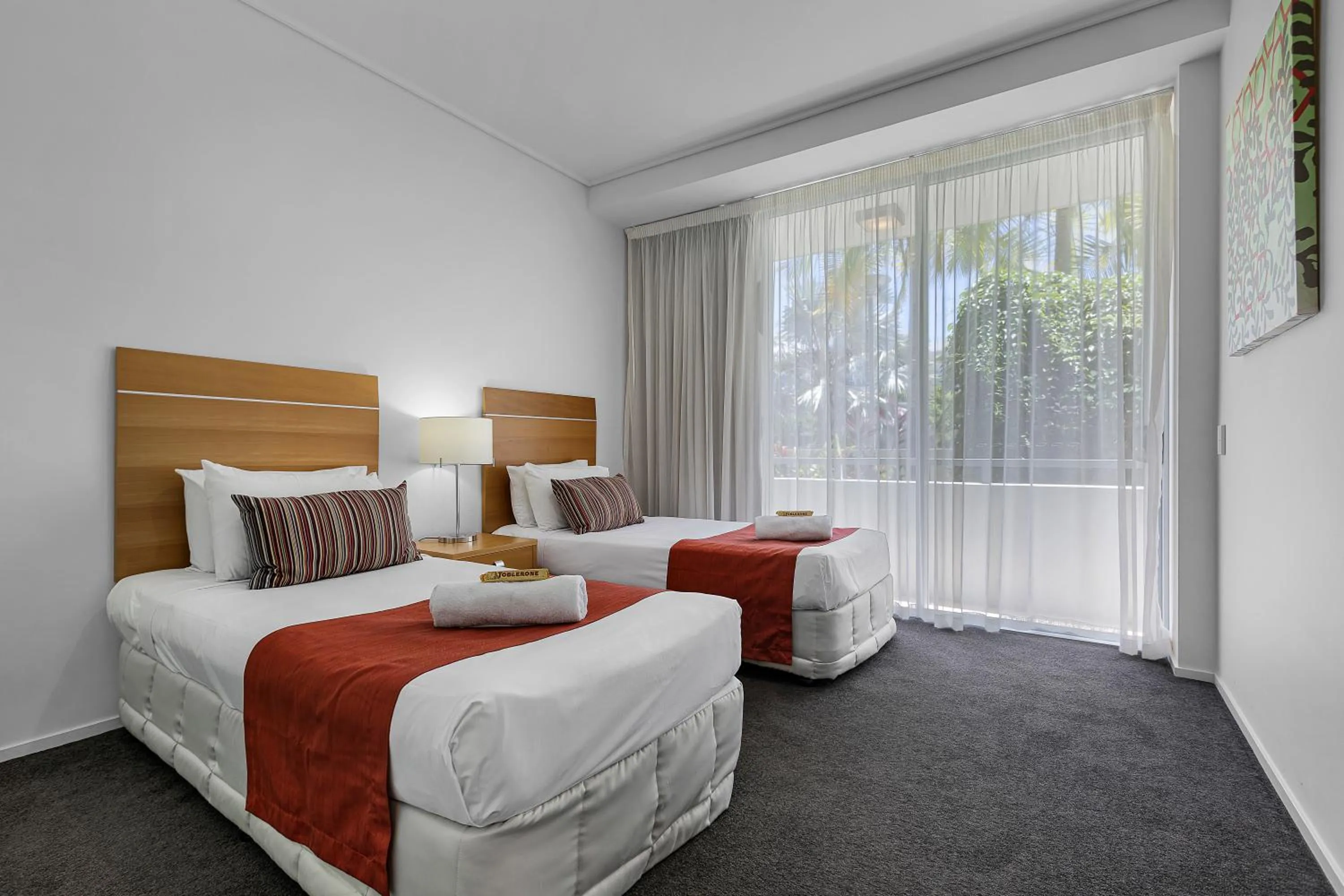 Bedroom, Bed in Peninsula Airlie Beach