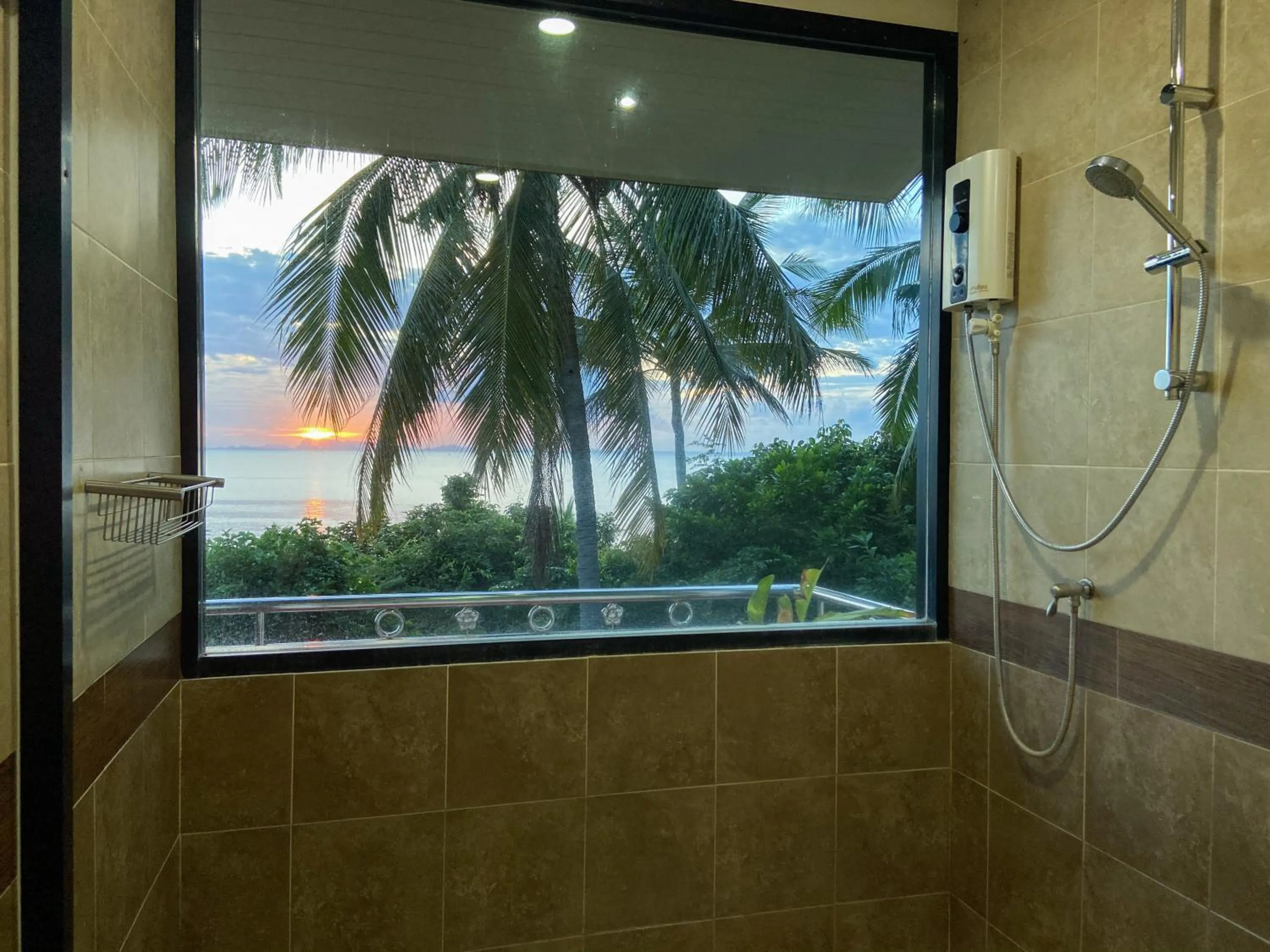 Shower in Golden Hill Resort