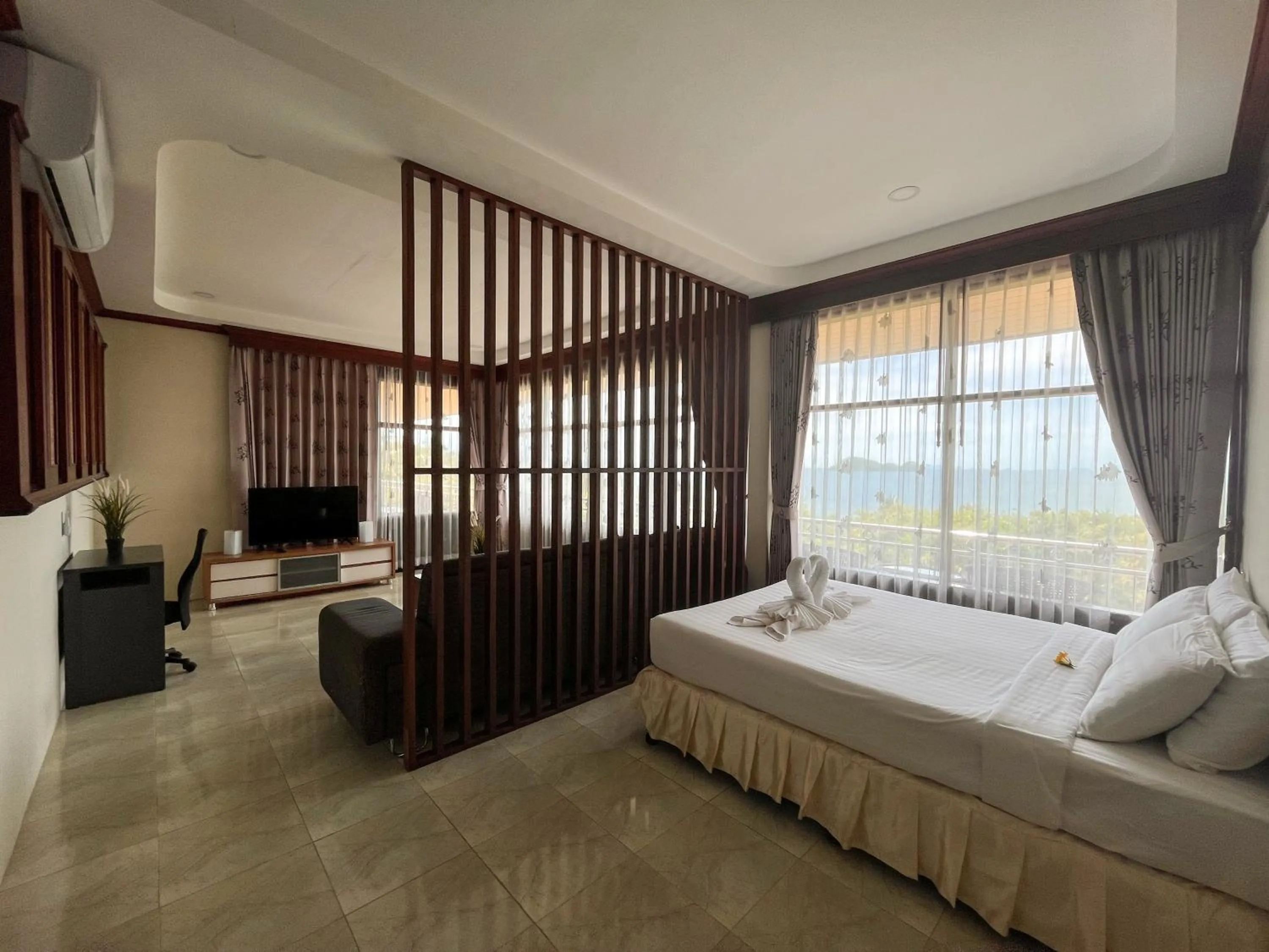 Bed in Golden Hill Resort