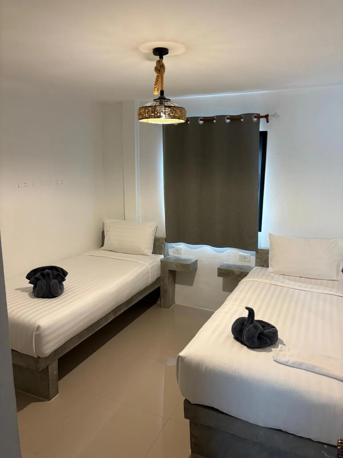 Bedroom, Bed in Golden Hill Resort