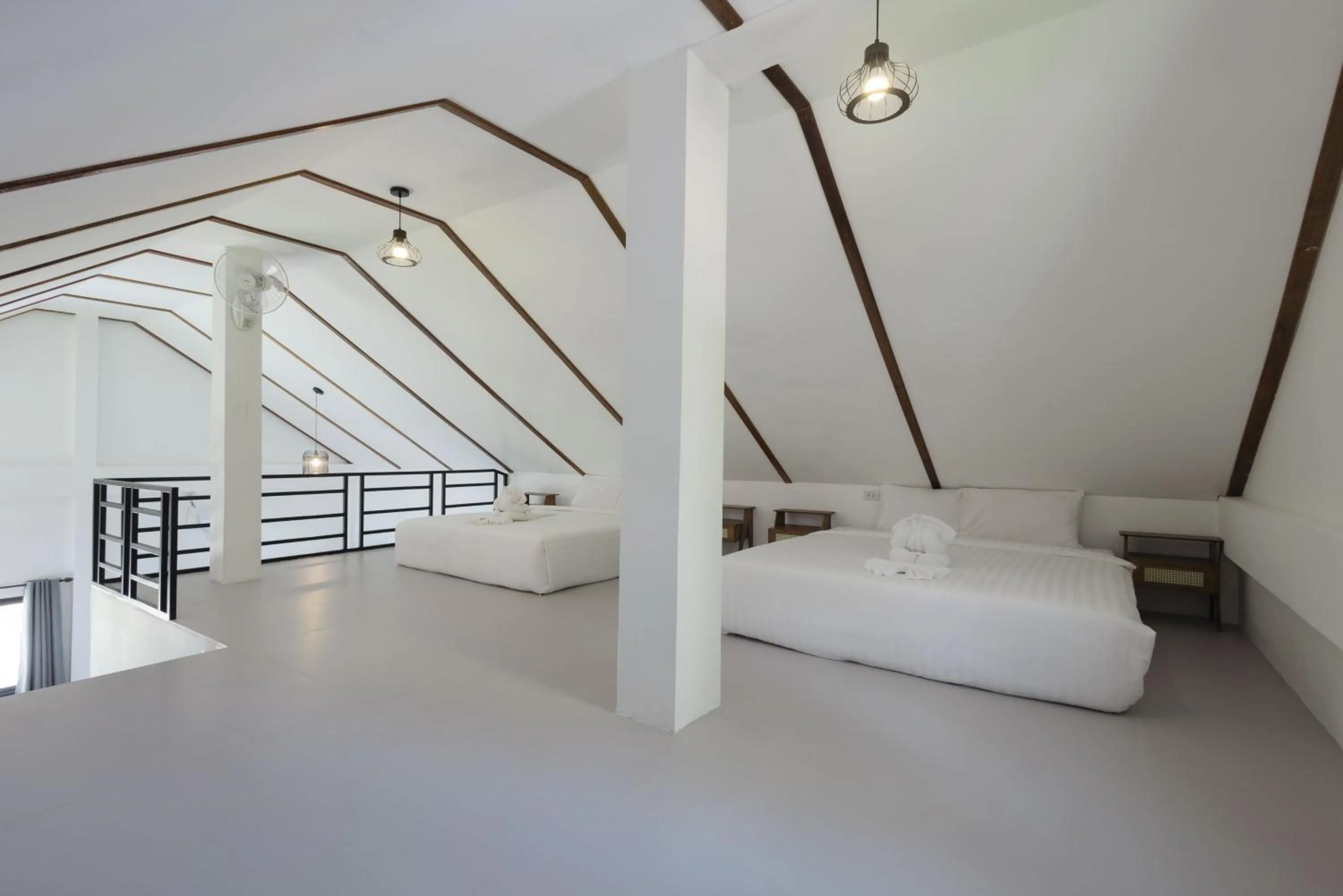 Bedroom, Bed in Golden Hill Resort