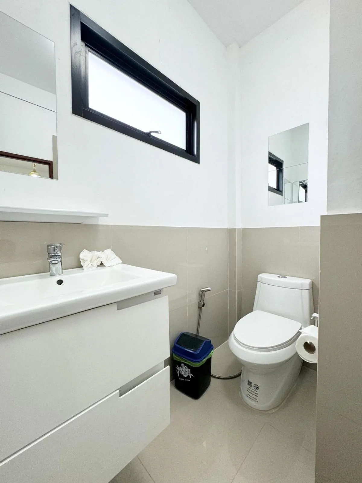 Toilet in Golden Hill Resort