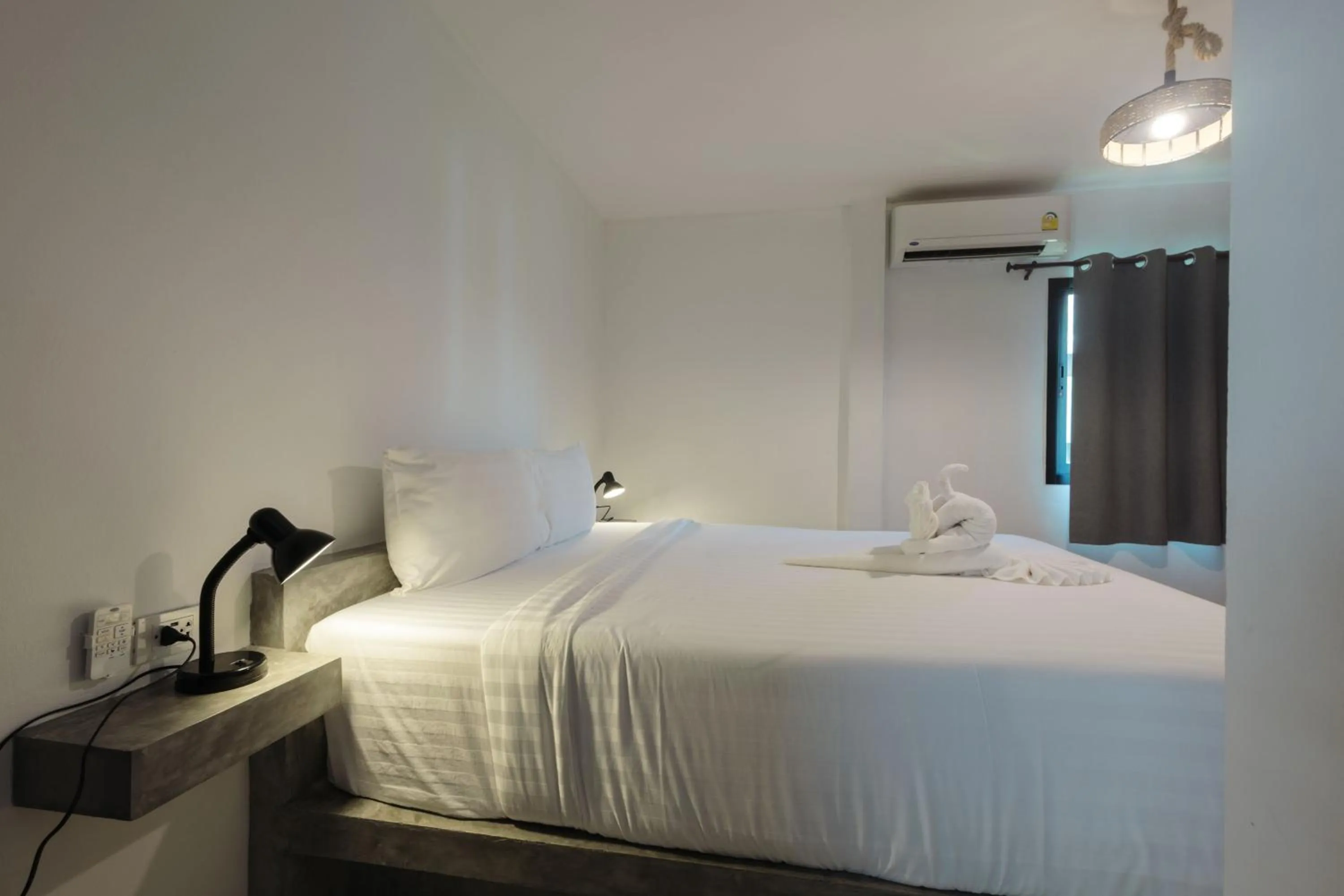 Bedroom, Bed in Golden Hill Resort