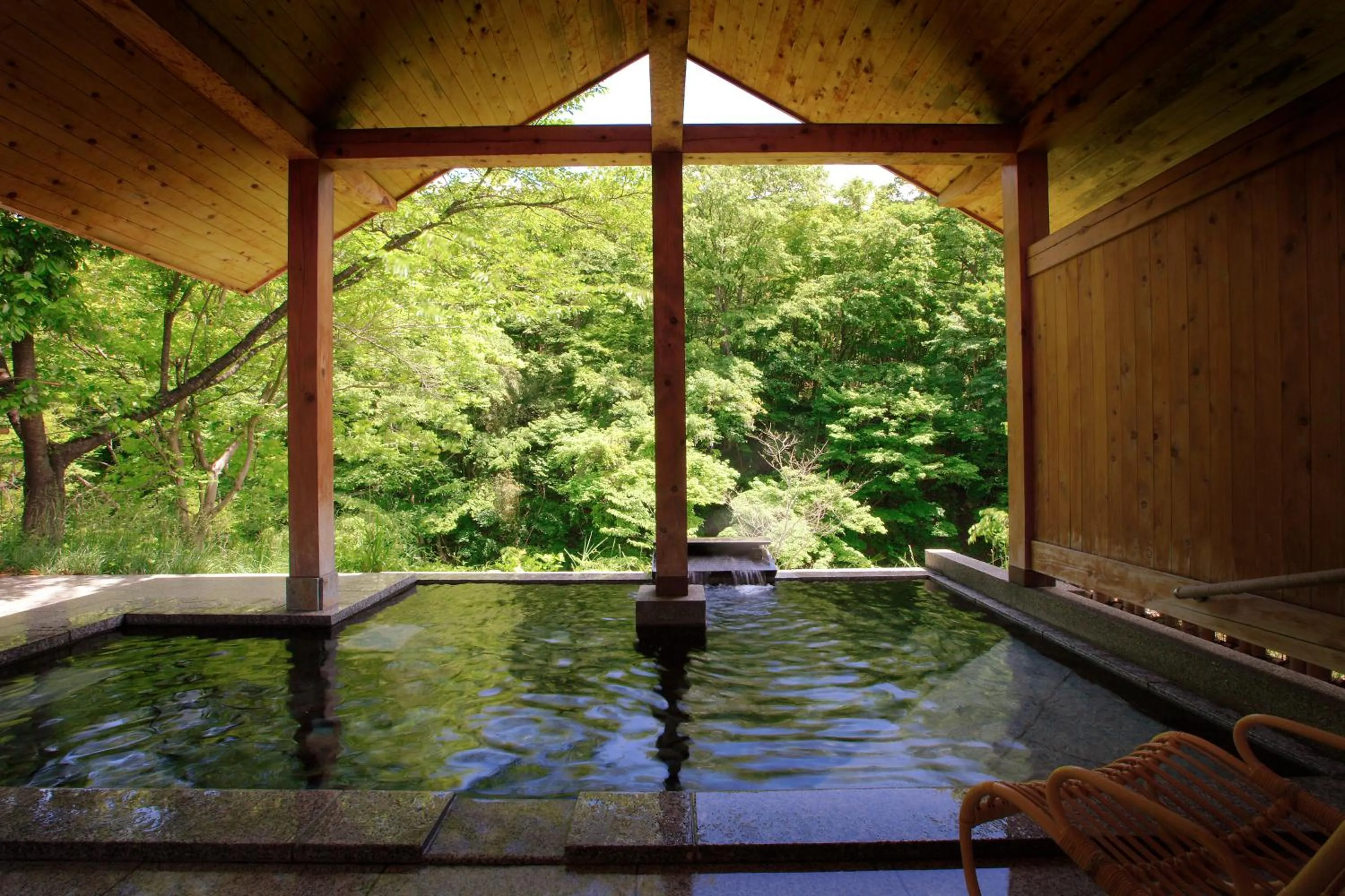Hot Spring Bath in Bettei Senjyuan