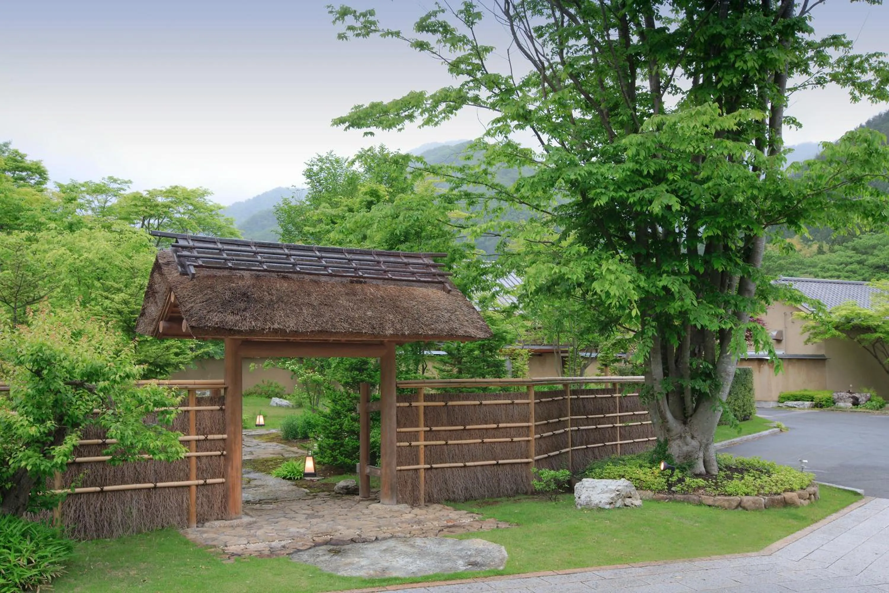 Facade/entrance in Bettei Senjyuan