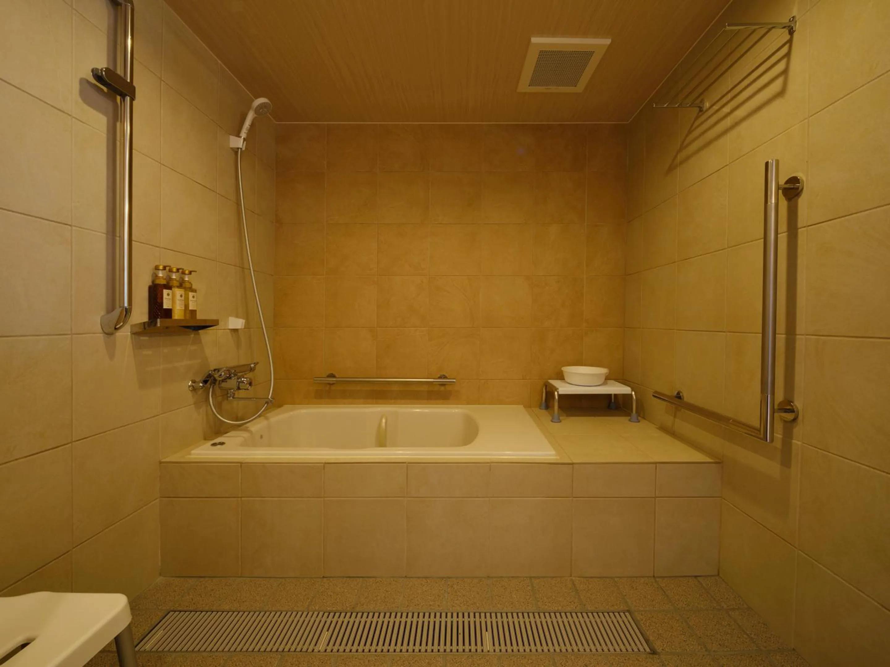 Bathroom in Inasayama Kanko Hotel