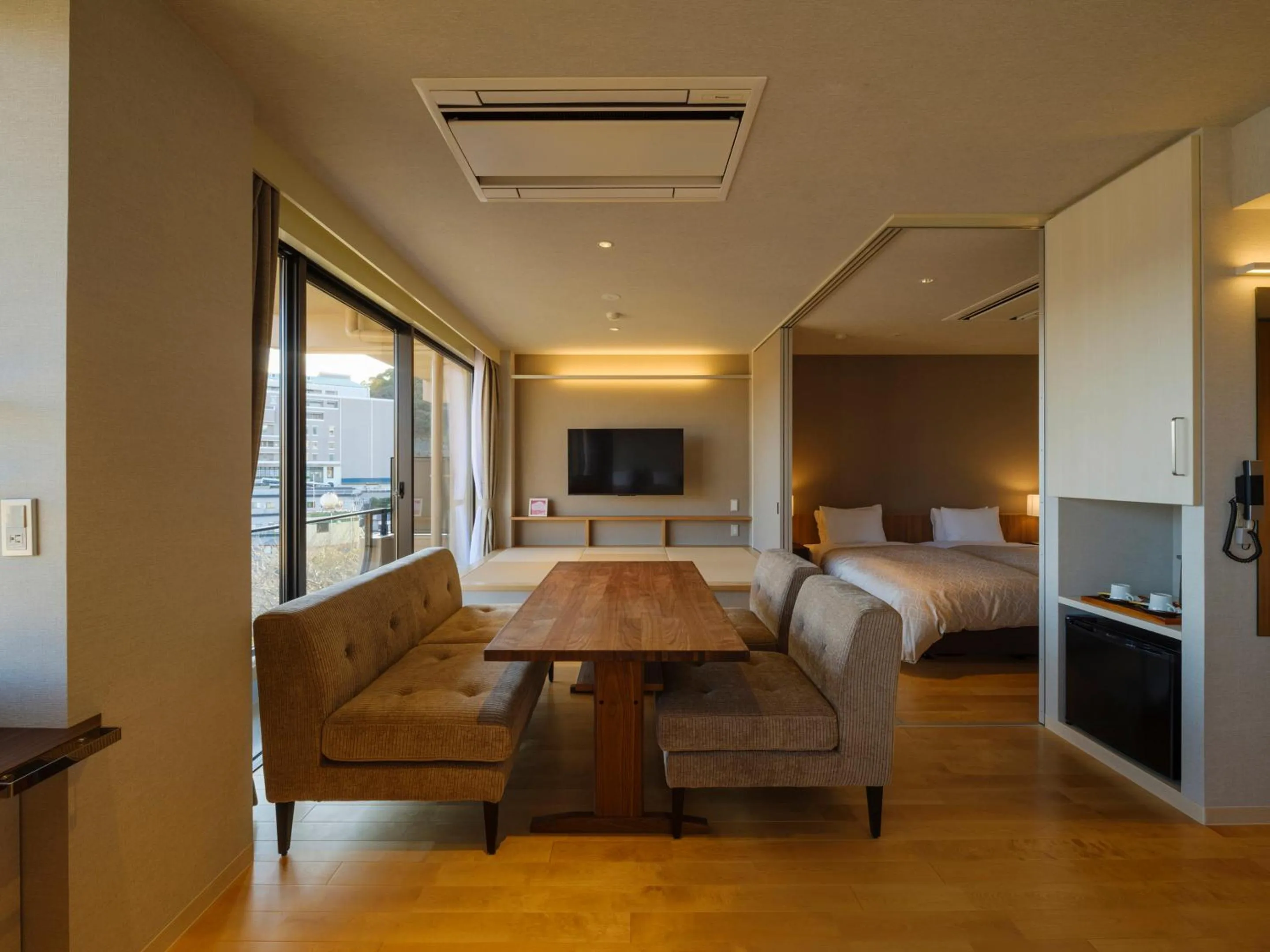 Living room, Bed in Inasayama Kanko Hotel