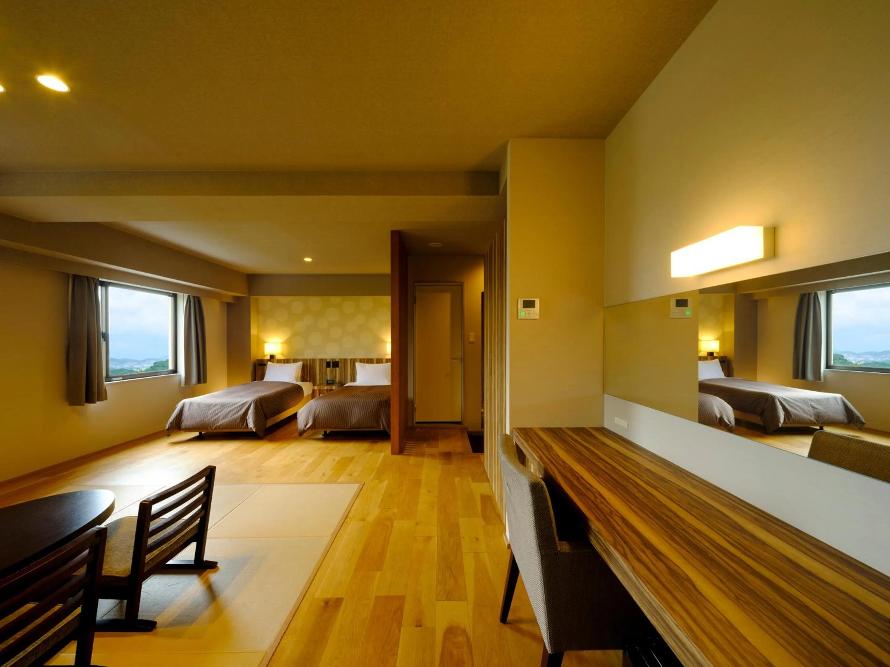 Photo of the whole room, Bed in Inasayama Kanko Hotel