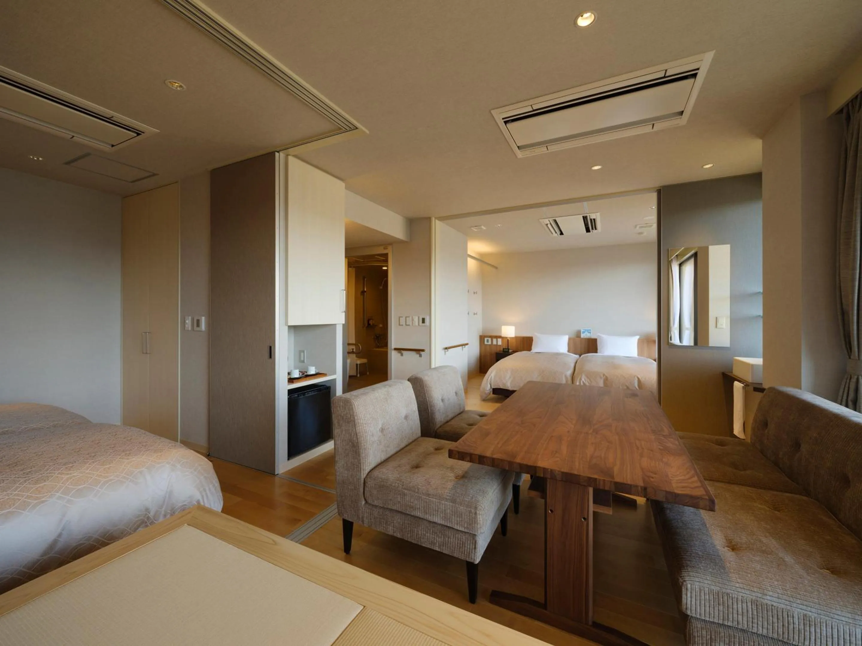 Photo of the whole room, Bed in Inasayama Kanko Hotel