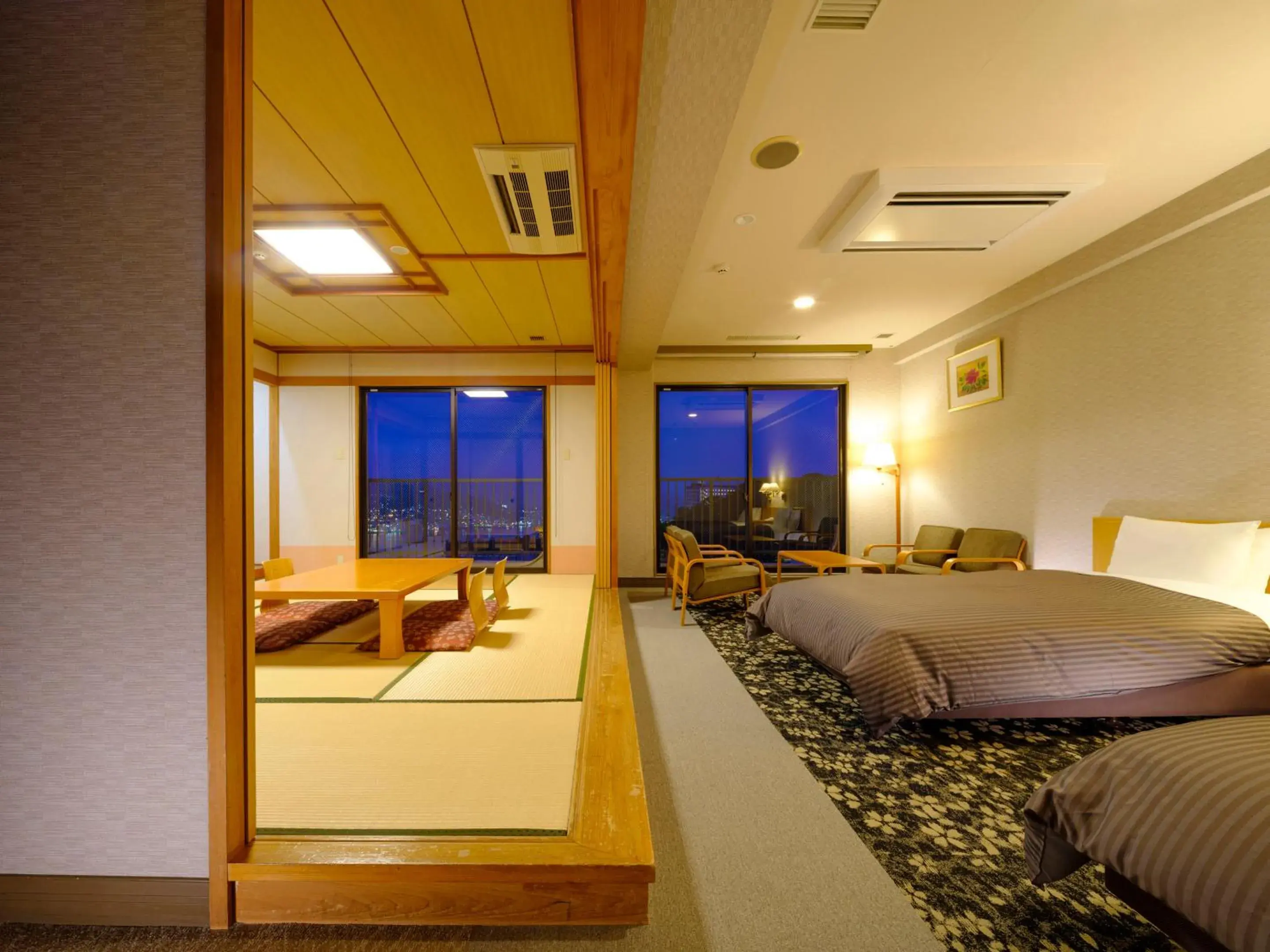 Deluxe Family Room with Sea View - Non-Smoking in Inasayama Kanko Hotel Deluxe Family Room with Sea View - Non-Smoking in Inasayama Kanko Hotel