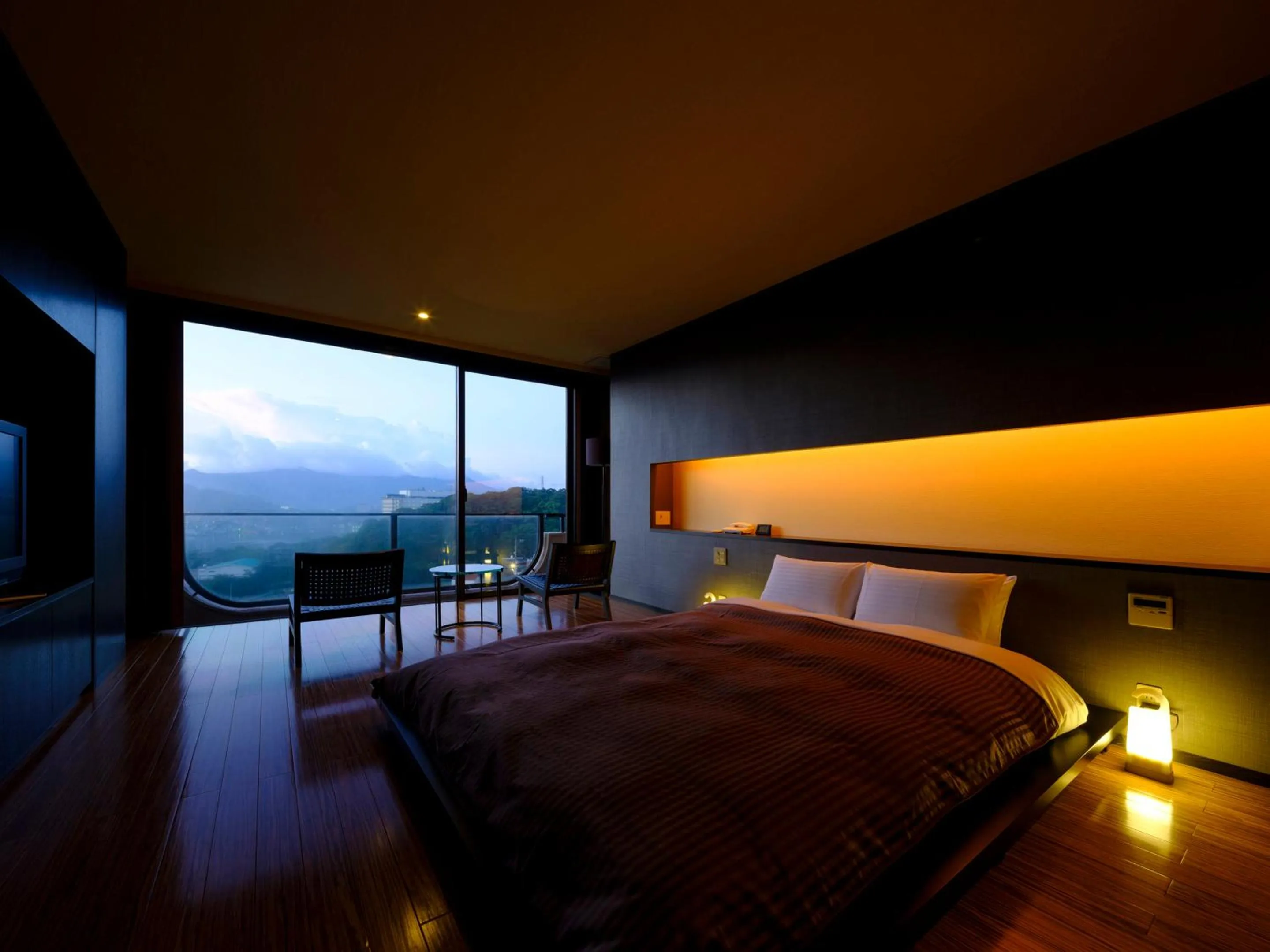 Photo of the whole room, Bed in Inasayama Kanko Hotel