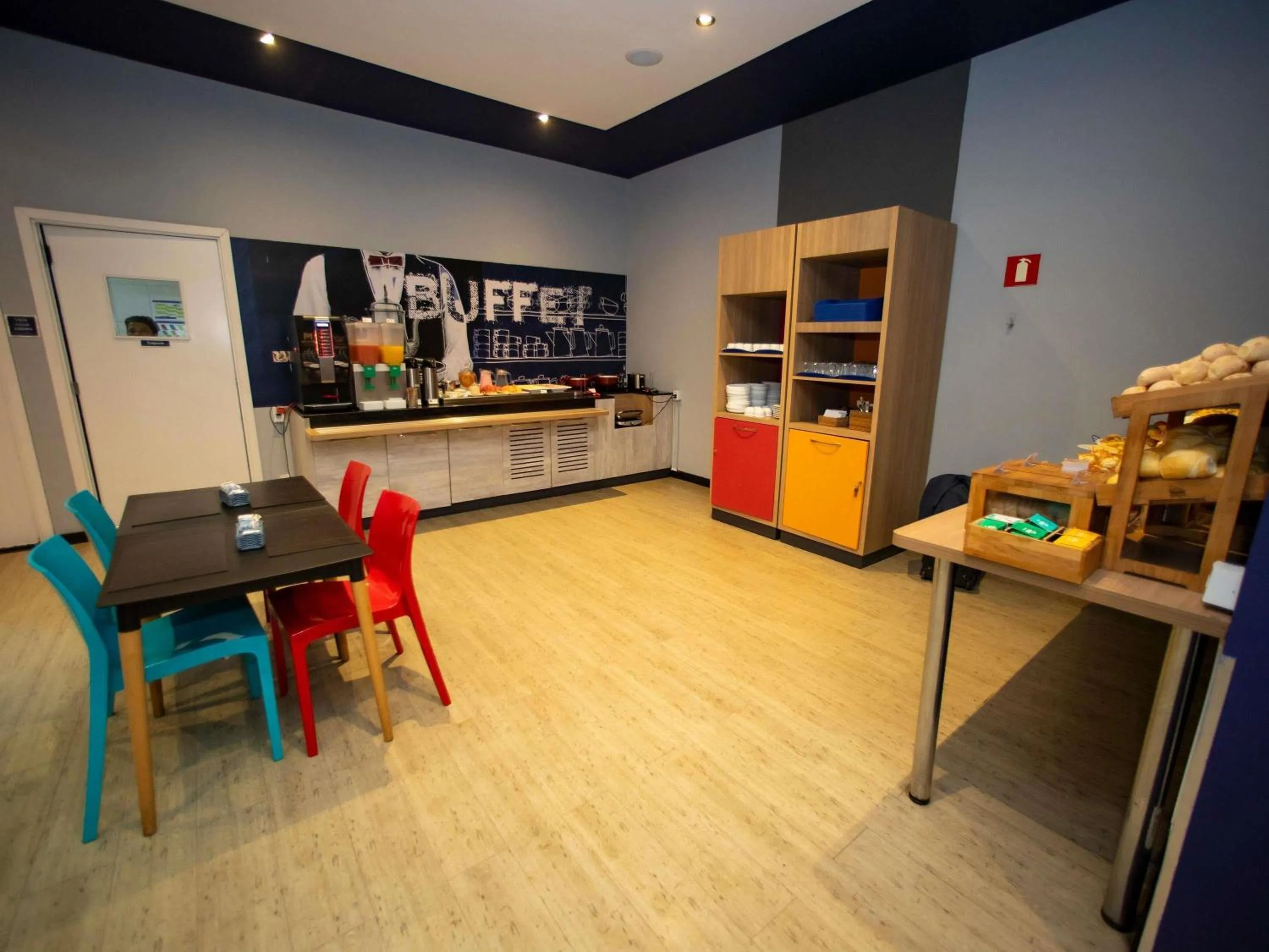 Restaurant/places to eat in ibis budget Divinopolis