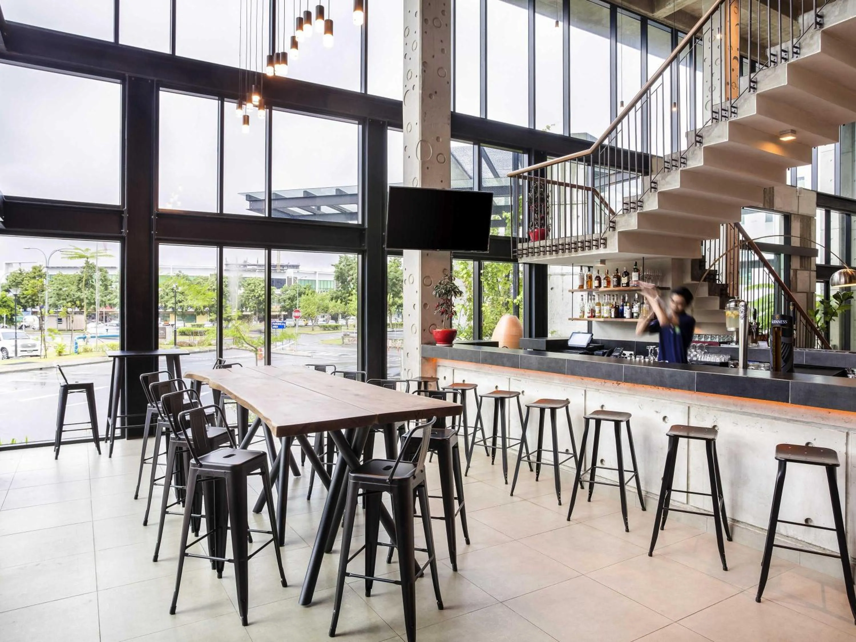 Lounge or bar in ibis Styles Kota Kinabalu Inanam