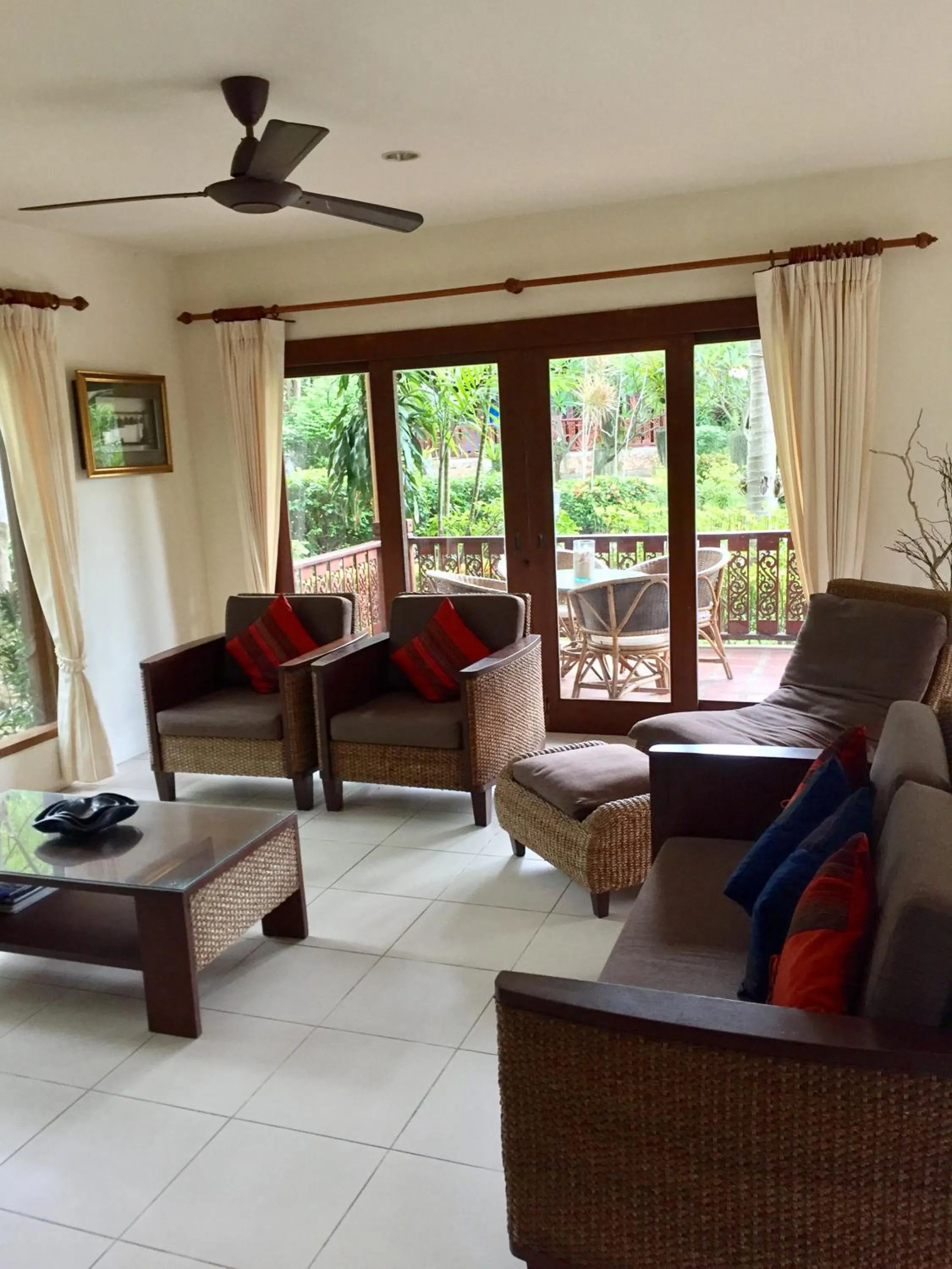 Baan Laem Noi Villa's