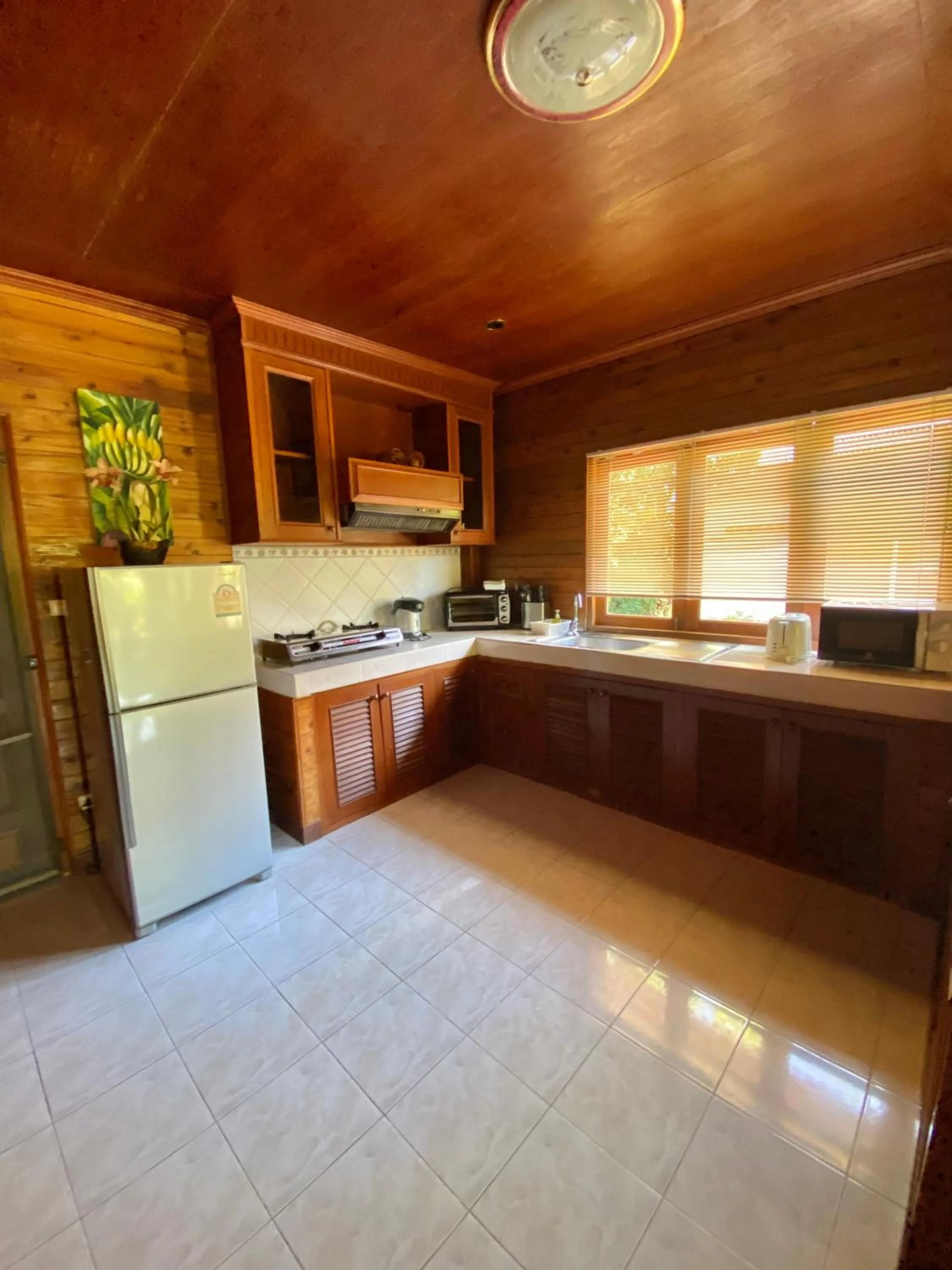 Kitchen or kitchenette in Baan Laem Noi Villa's