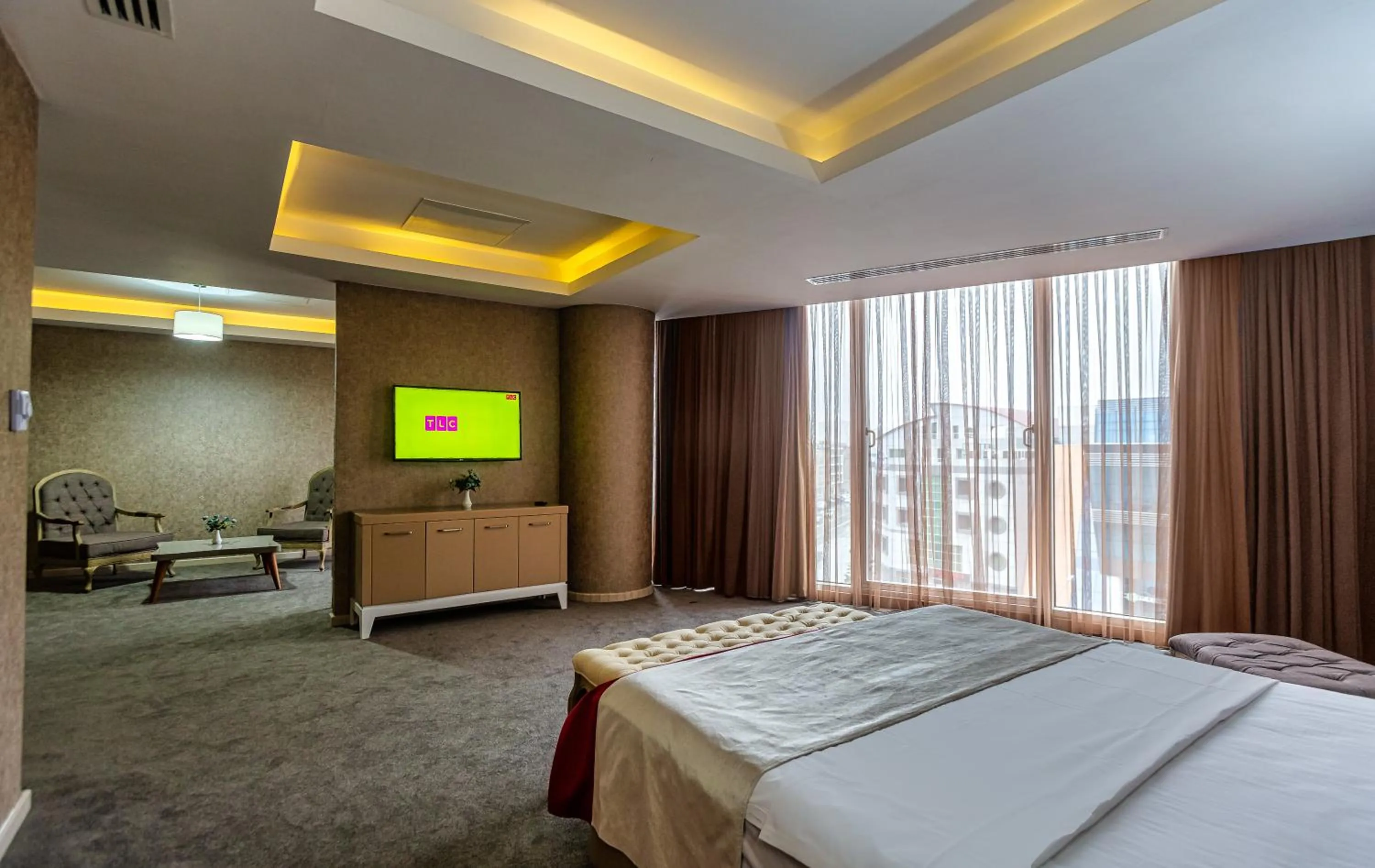 Bed in Sky Hotel Baku