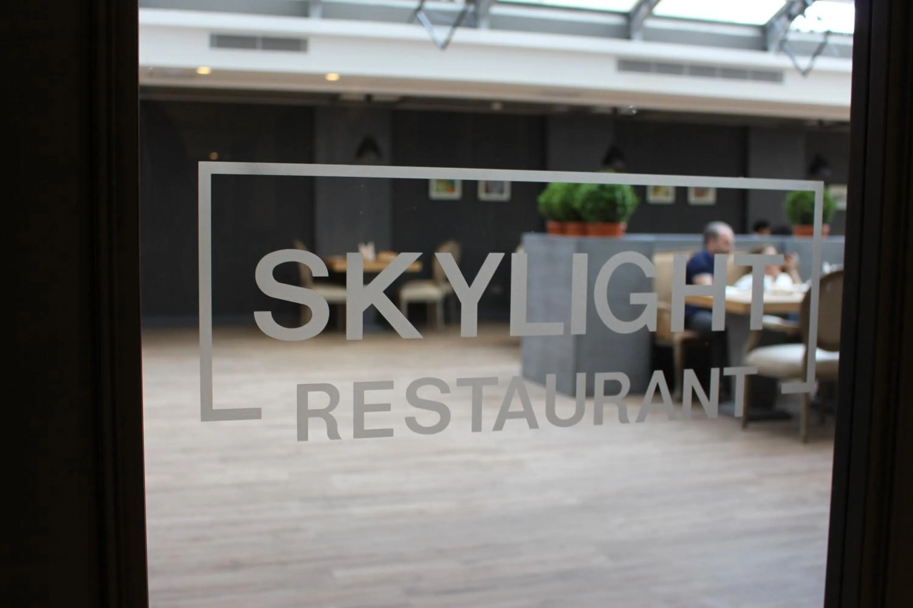 Restaurant/places to eat in Sky Hotel Baku