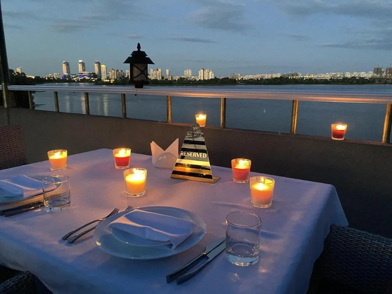 Restaurant/places to eat in Отель Фараон