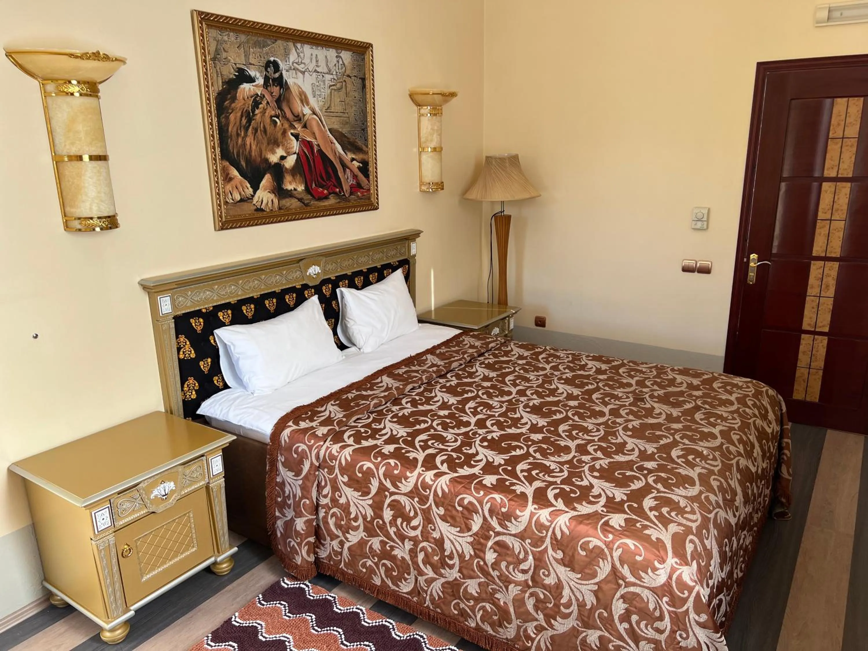 Photo of the whole room in Отель Фараон
