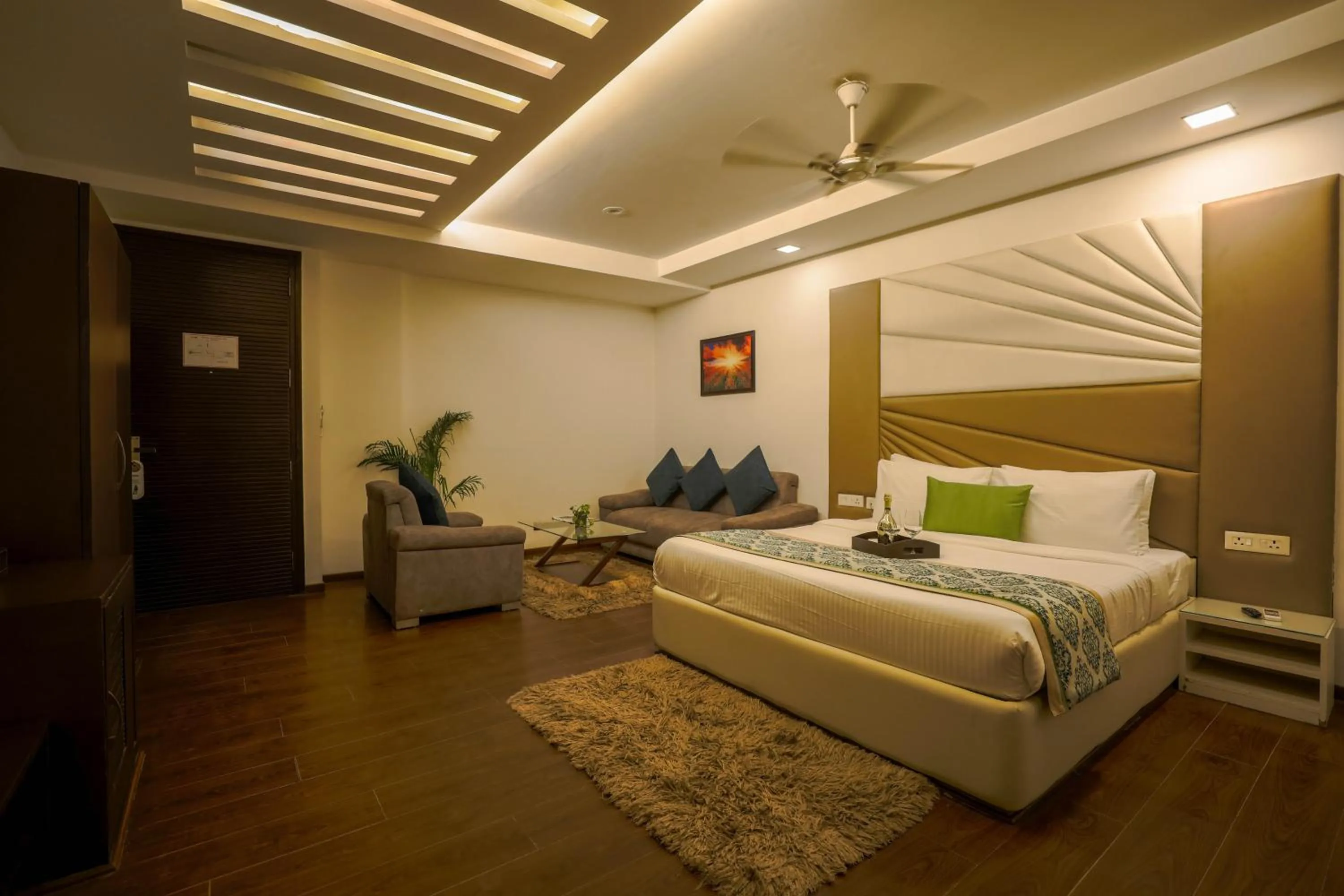 Bedroom, Bed in Vivid Boutique Hotel, Medanta, Gurugram