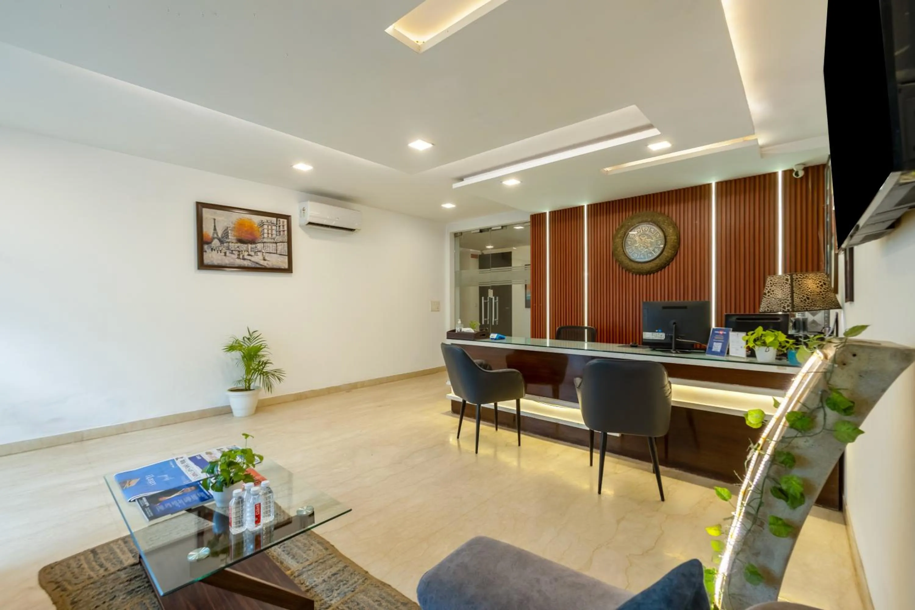 Lobby or reception in Vivid Boutique Hotel, Medanta, Gurugram