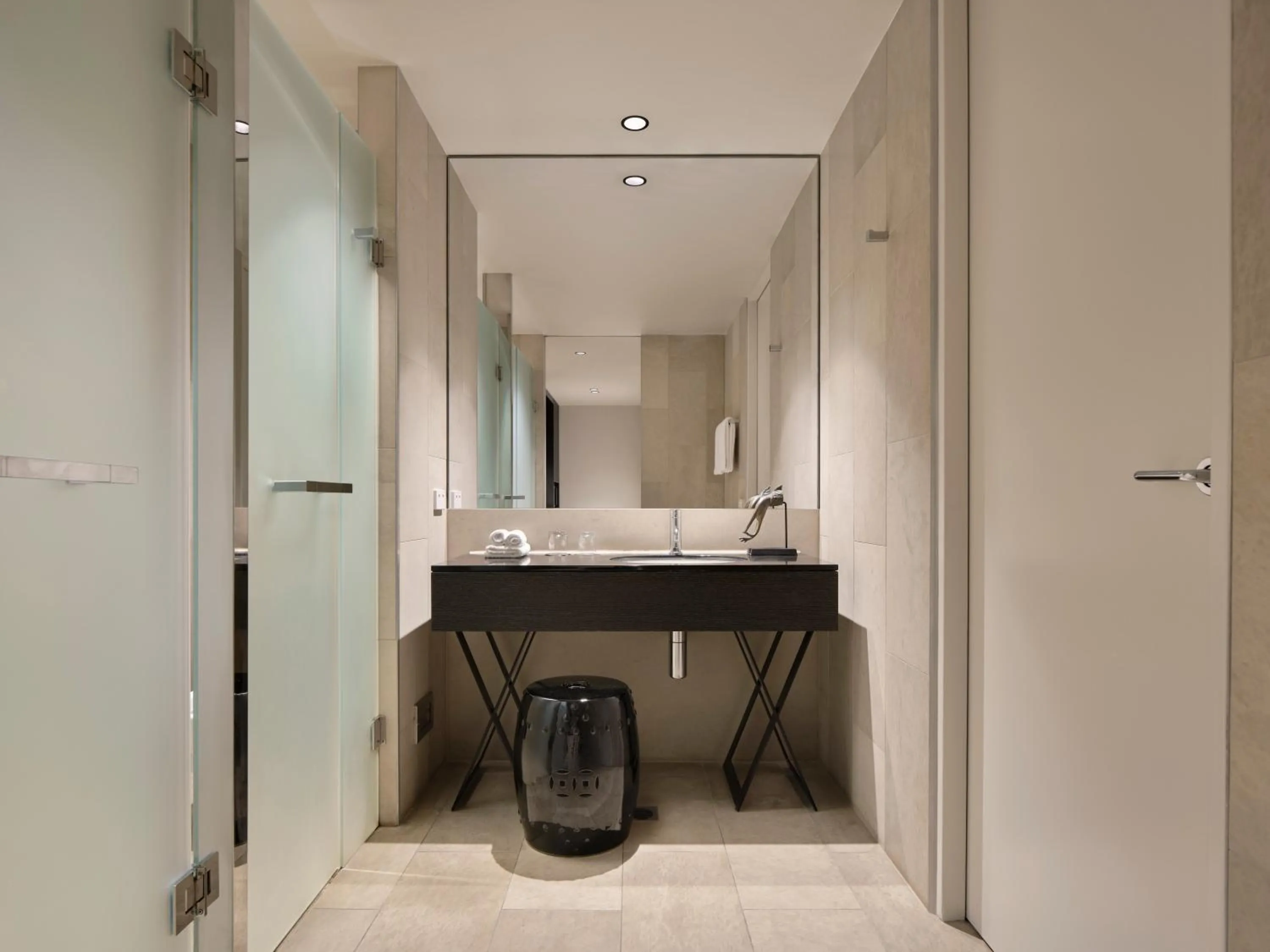 Bathroom in Burbury Hotel & Apartments