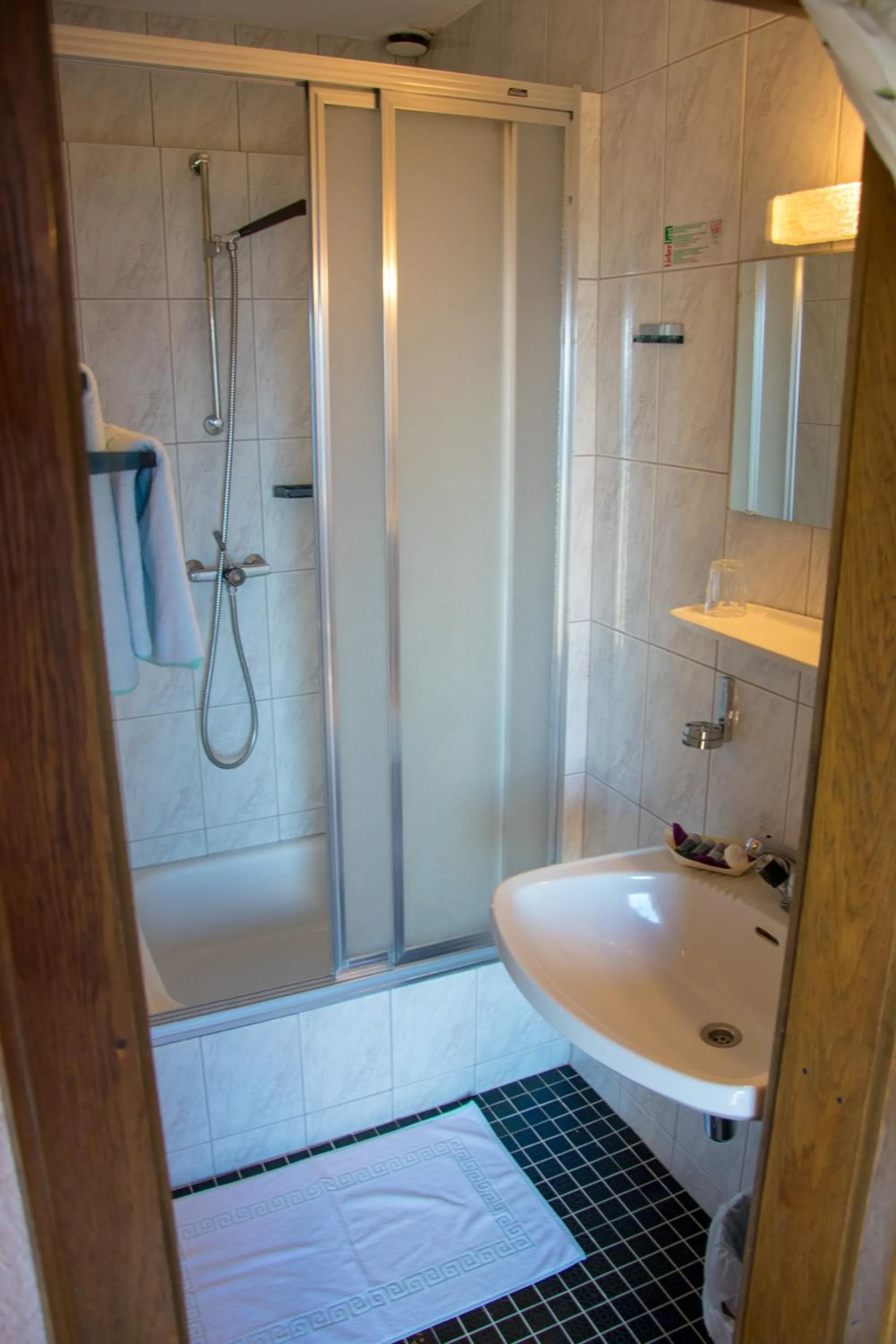 Shower in Hochberghaus Resort