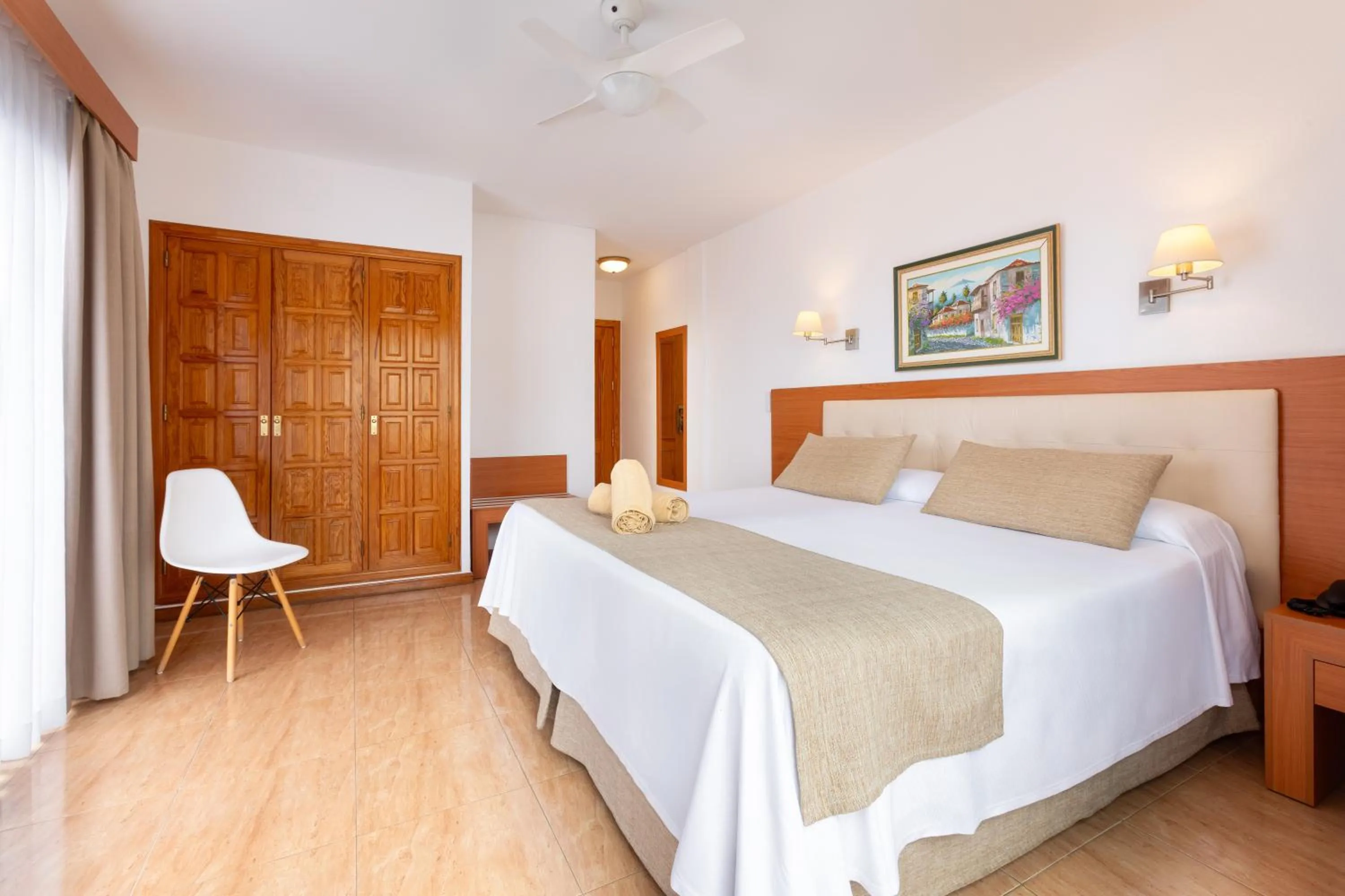 Bed in Hotel Don Manolito